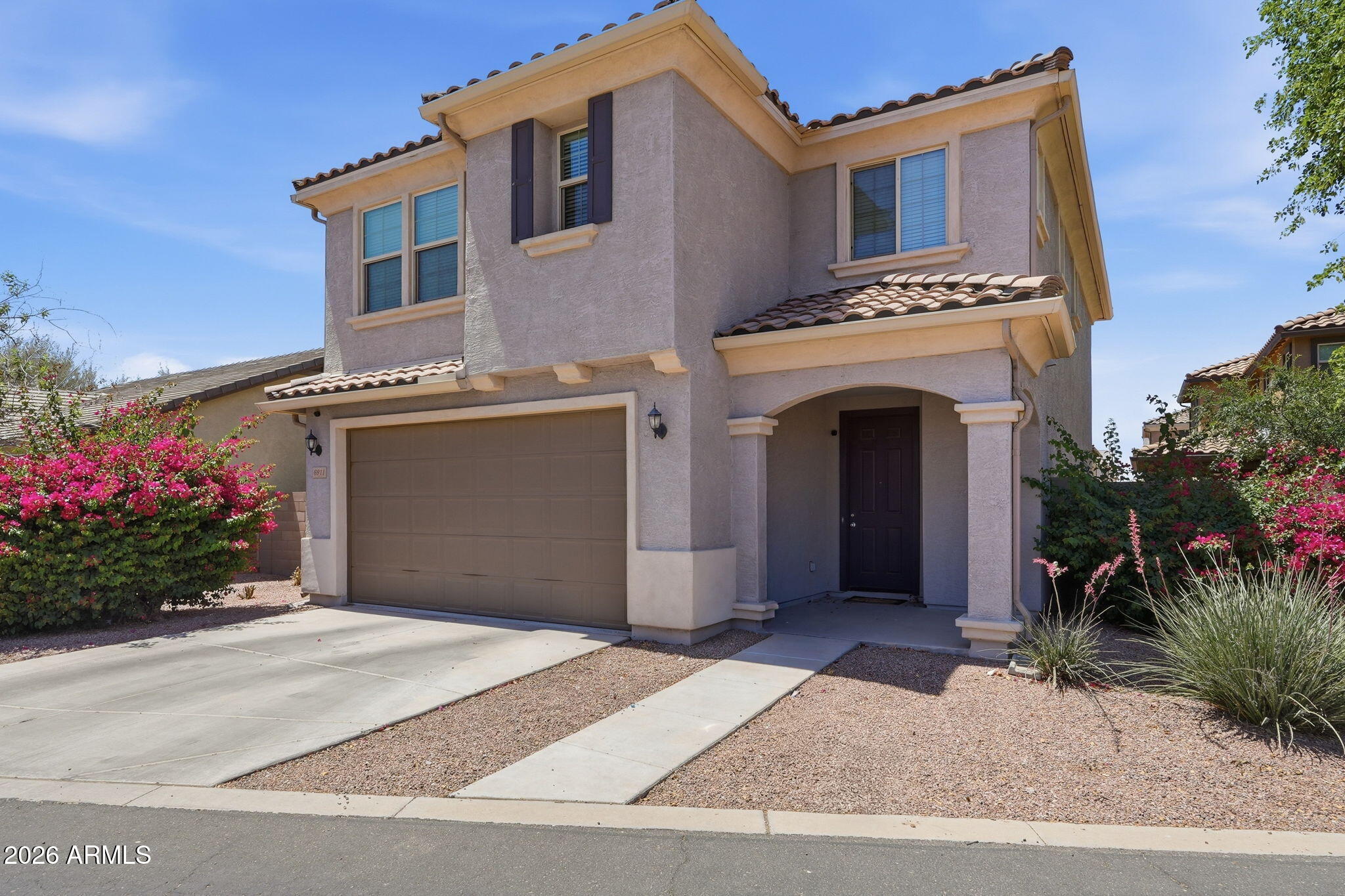 DAHLIA POINTE - Residential