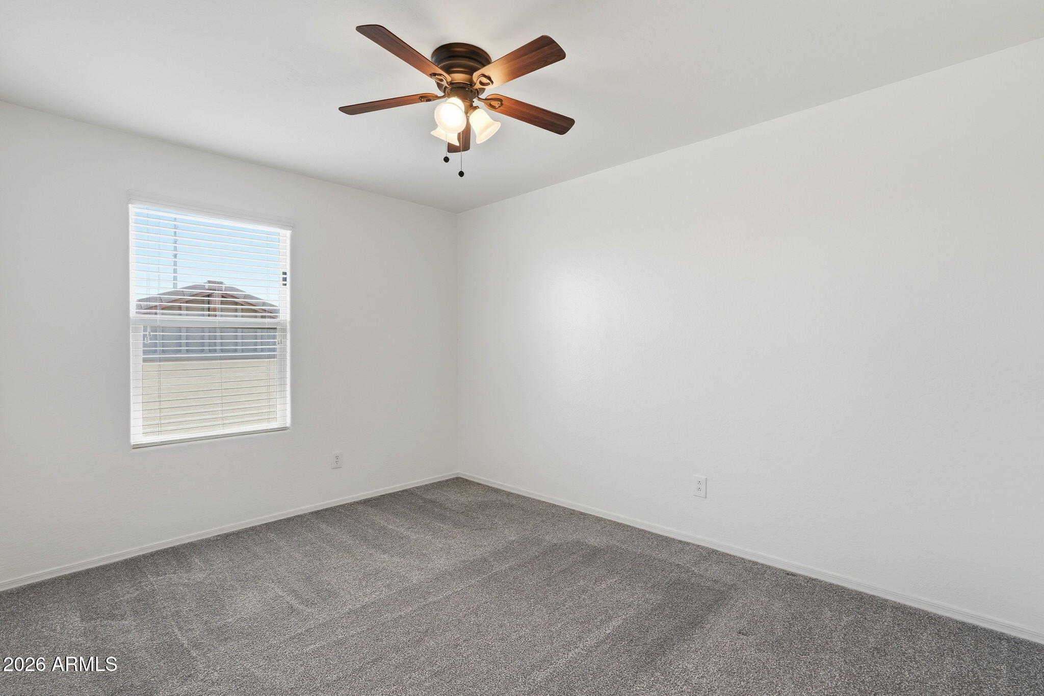 DAHLIA POINTE - Residential