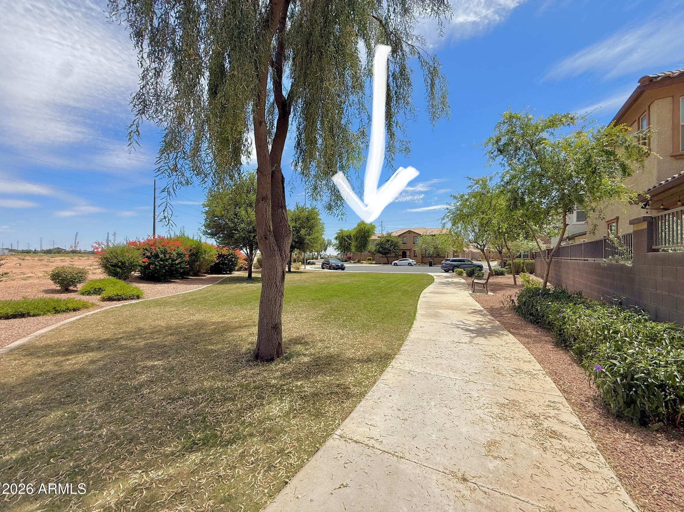 DAHLIA POINTE - Residential