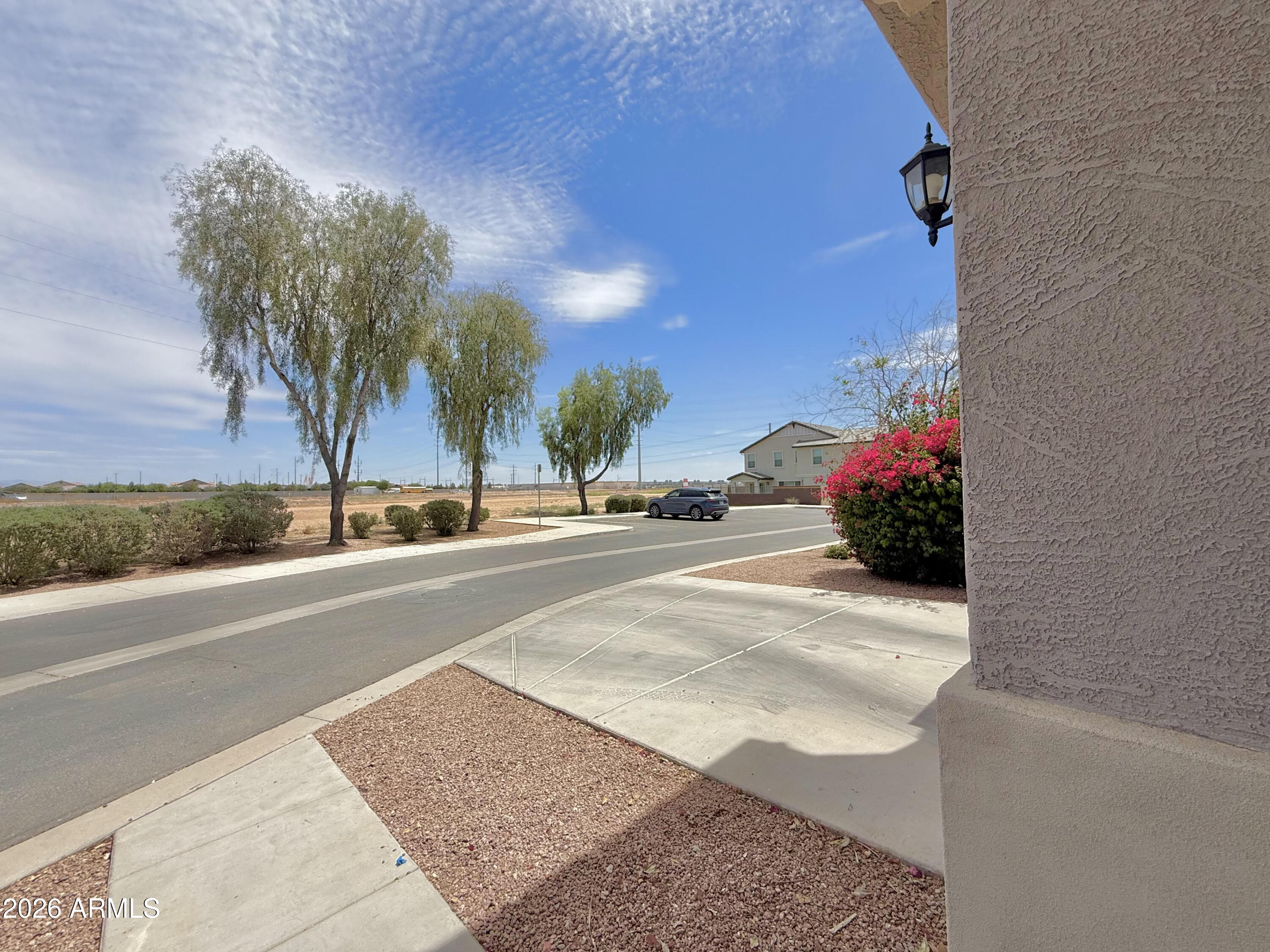 DAHLIA POINTE - Residential