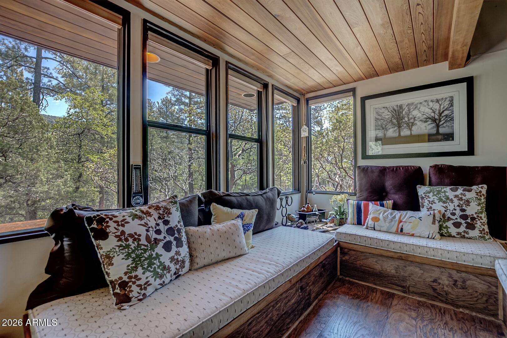 Portal Pine Creek Canyon - Residential