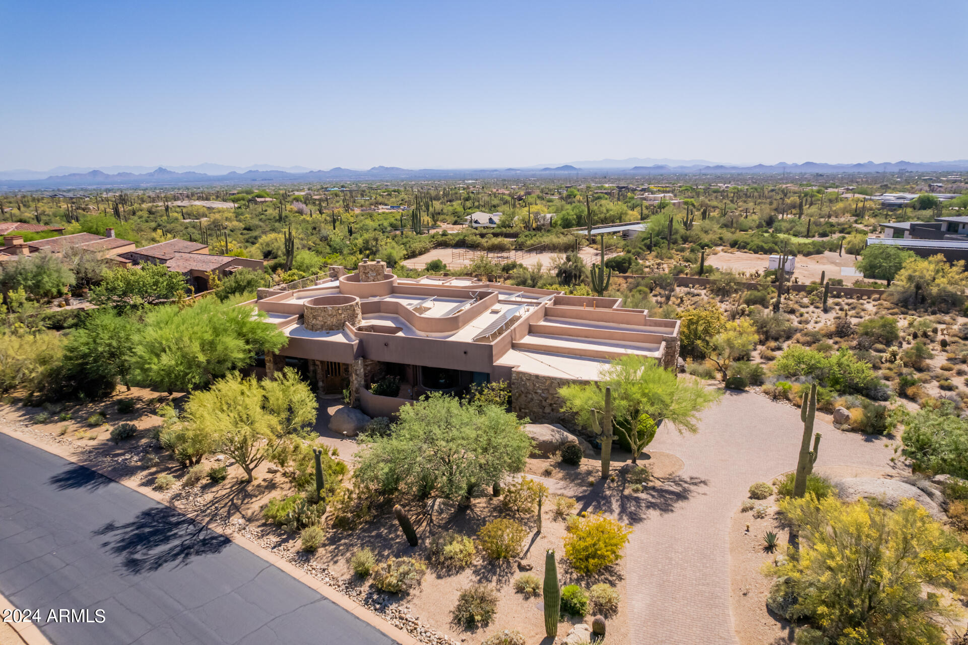 ESTANCIA - Residential