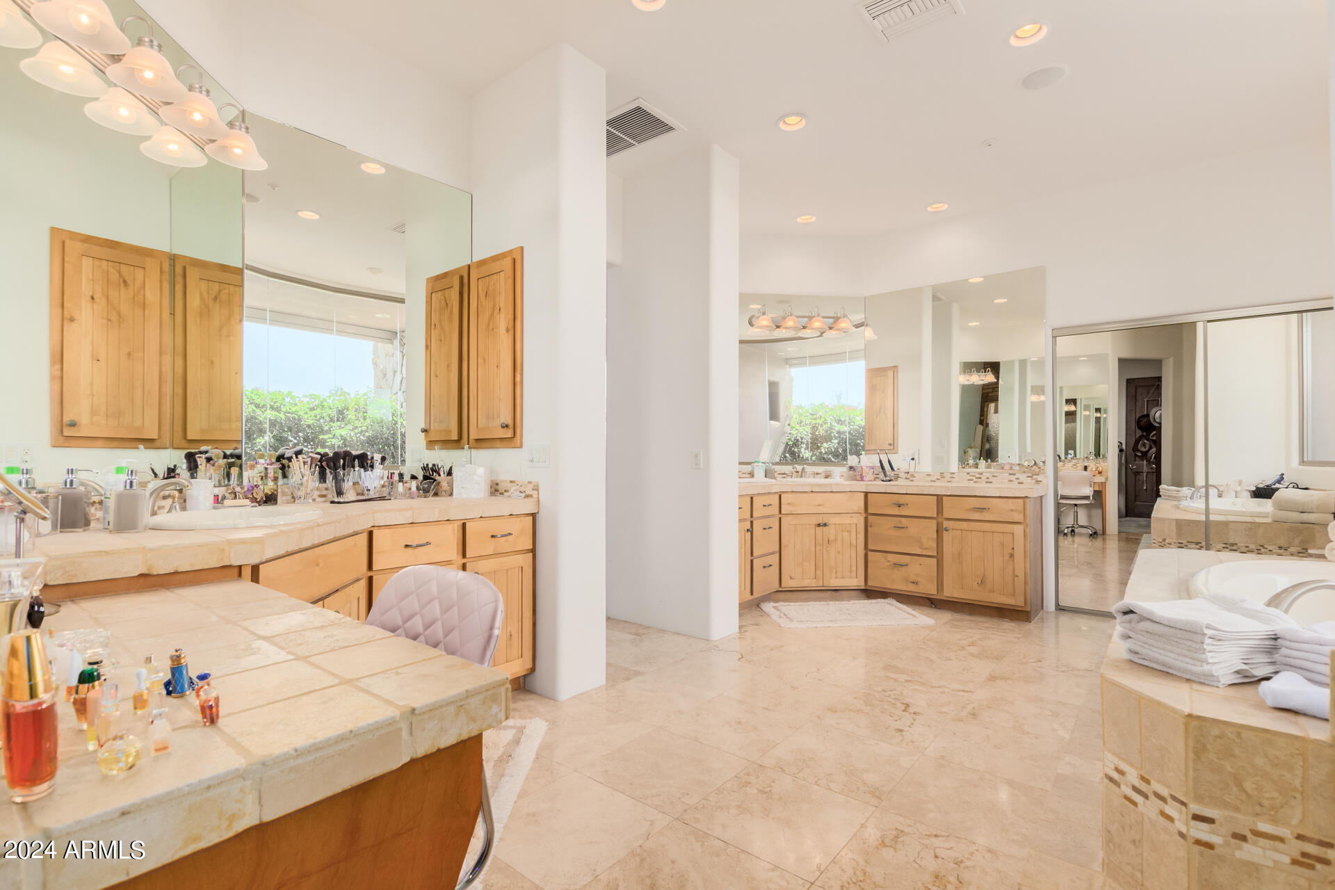 ESTANCIA - Residential