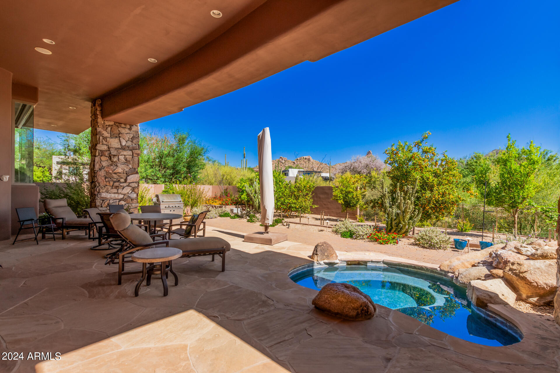 ESTANCIA - Residential