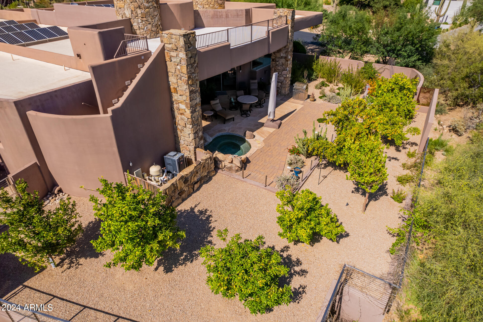 ESTANCIA - Residential