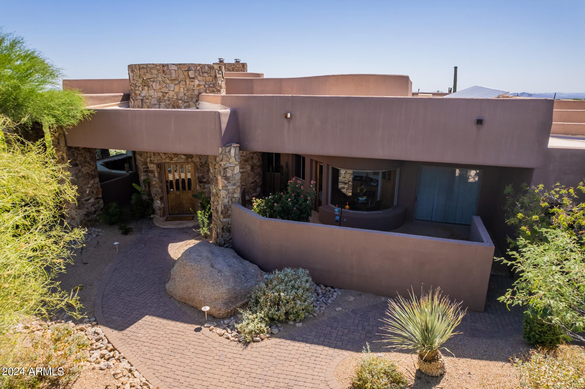ESTANCIA - Residential