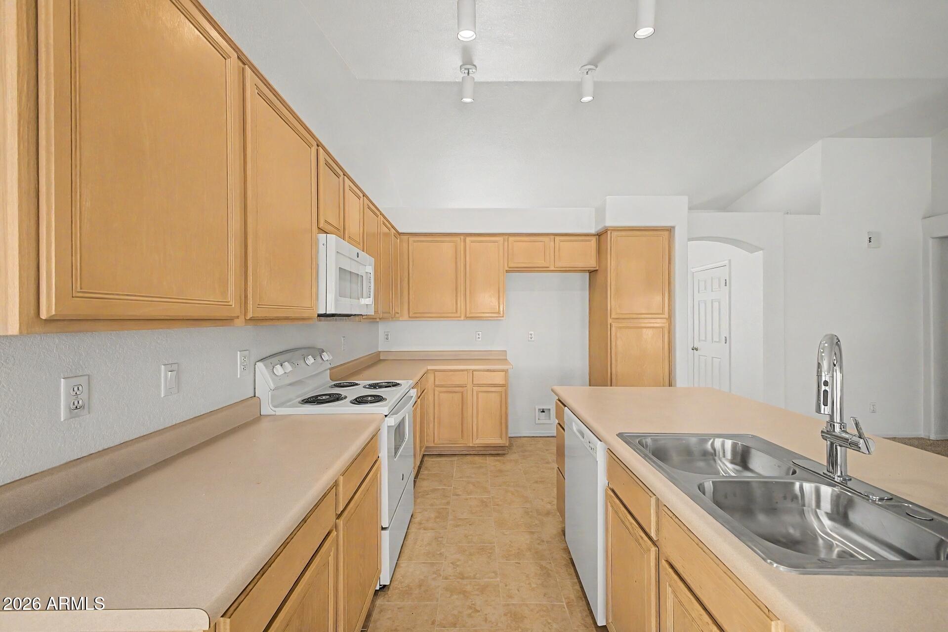 CYPRESS LOT 1-208 TR AB - Residential Lease