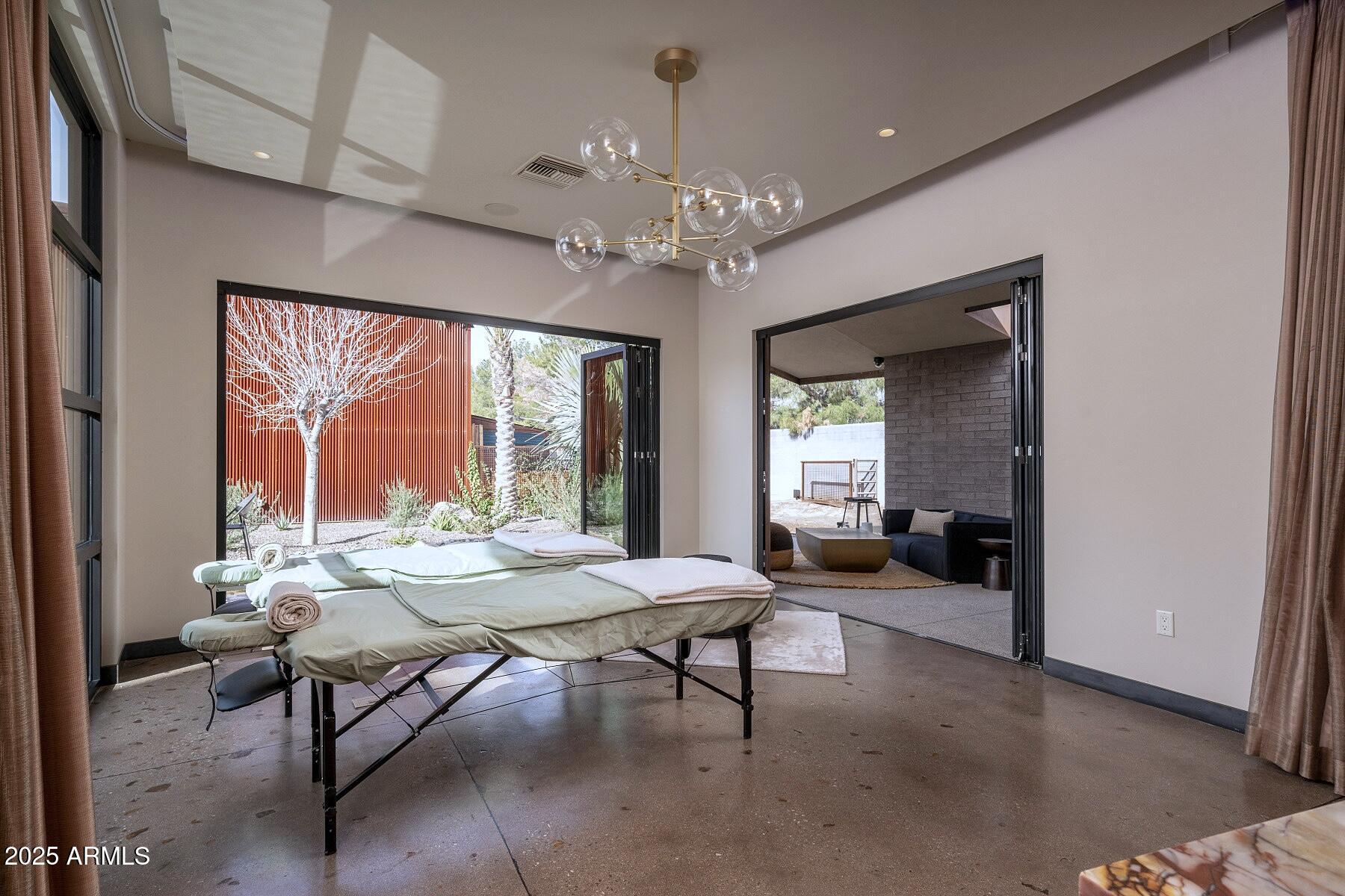 S 148TH STREET MOD - Residential
