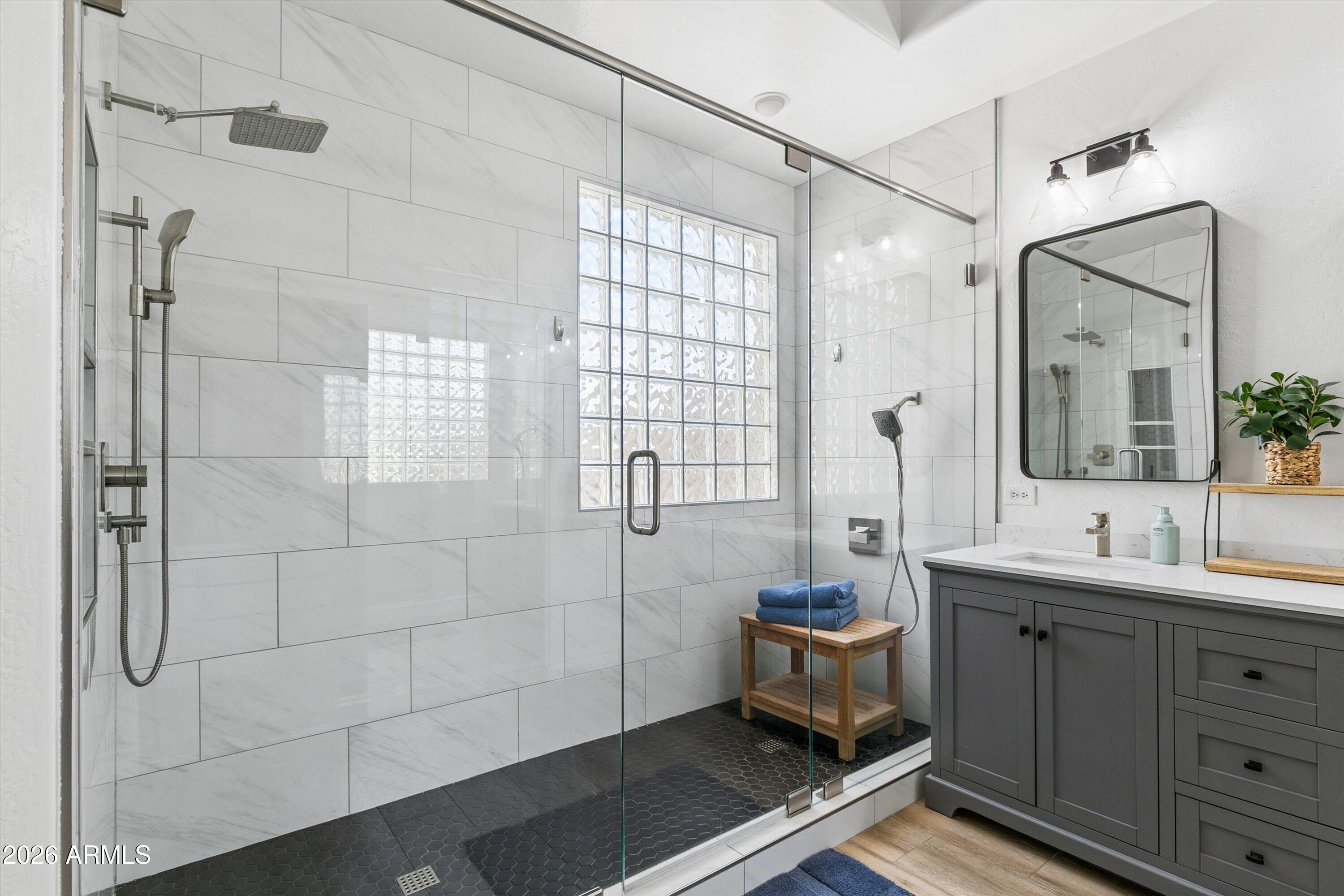 ANTHEM COVENTRY HOMES UNIT 21B - Residential