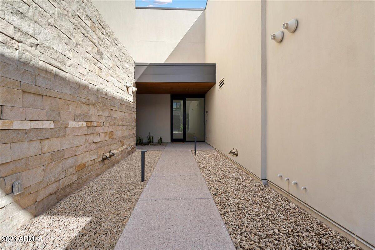 ASCENT AT THE PHOENICIAN GOLF VILLAS - Residential
