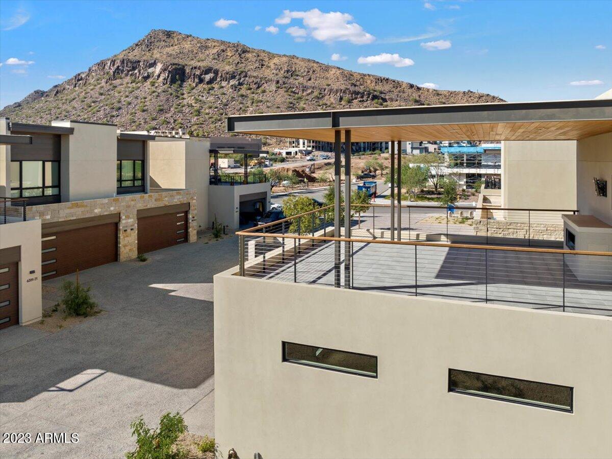 ASCENT AT THE PHOENICIAN GOLF VILLAS - Residential