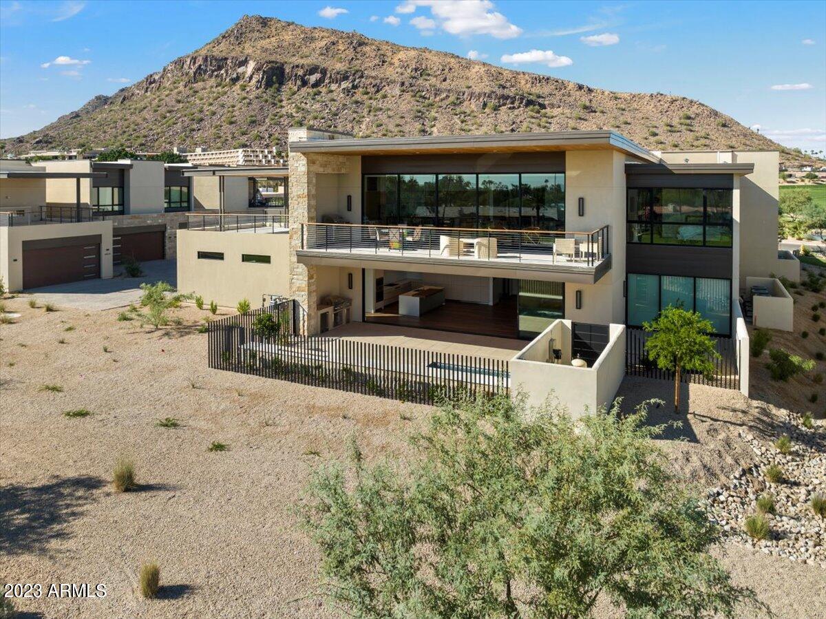 ASCENT AT THE PHOENICIAN GOLF VILLAS - Residential