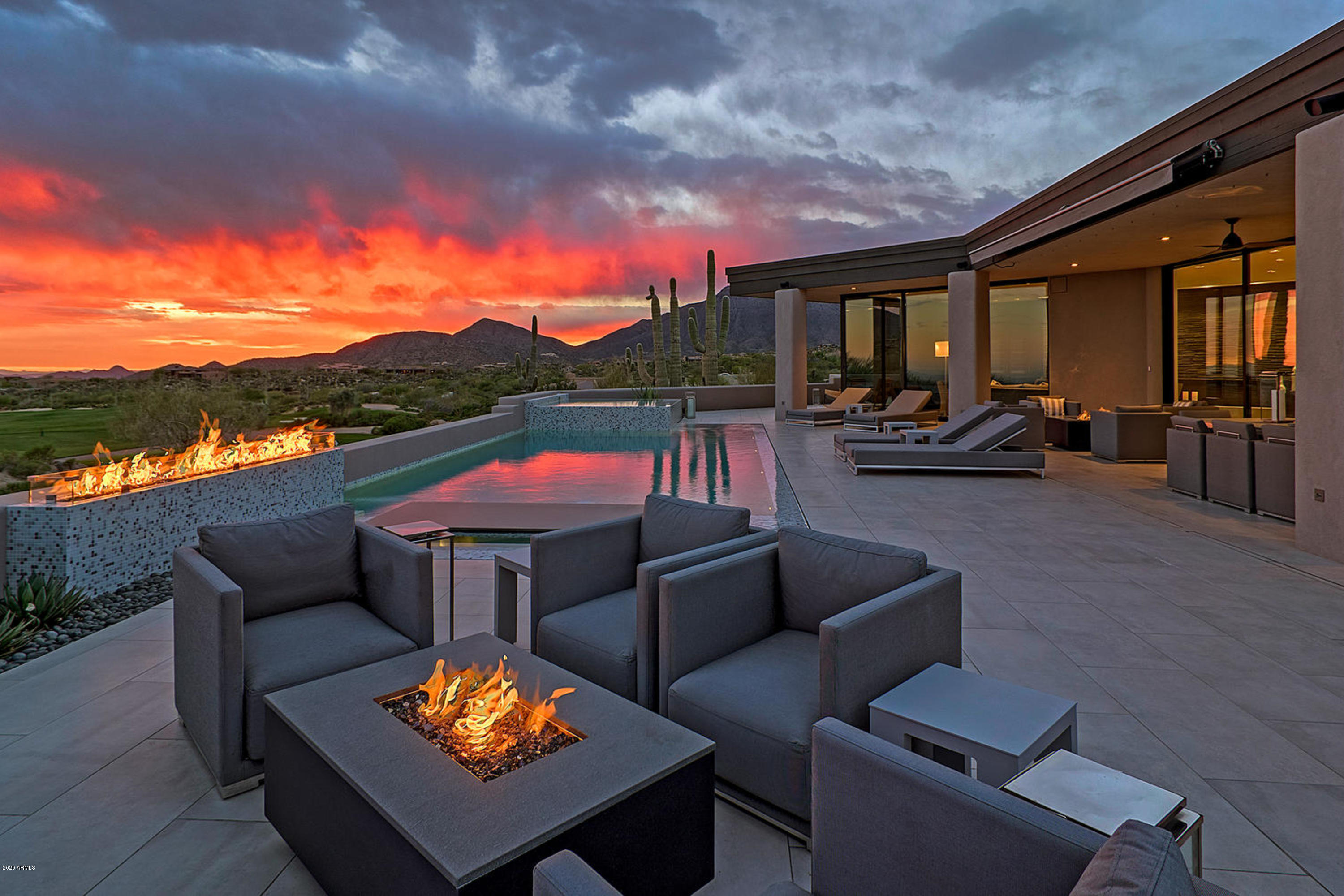 DESERT MOUNTAIN - Residential
