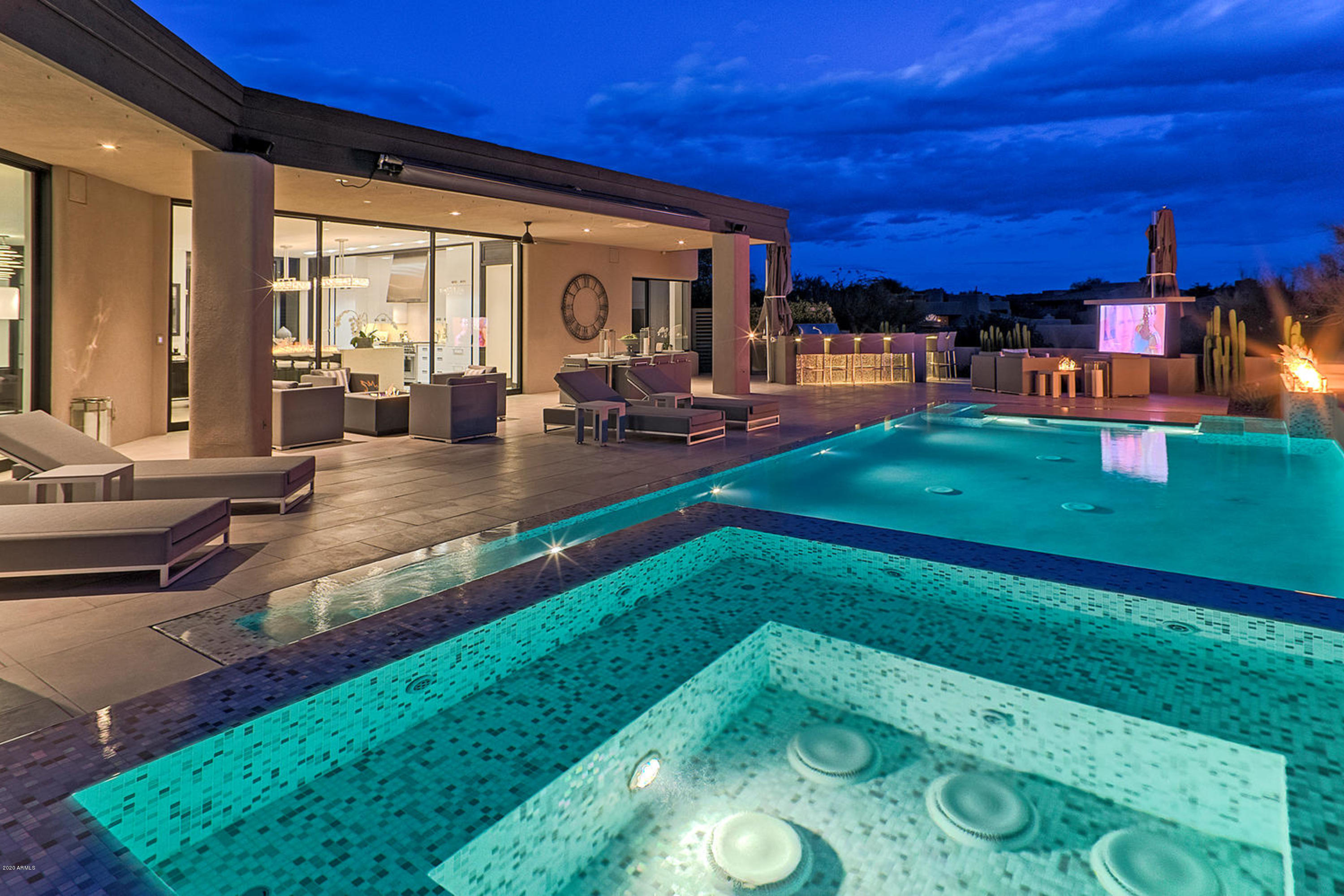 DESERT MOUNTAIN - Residential
