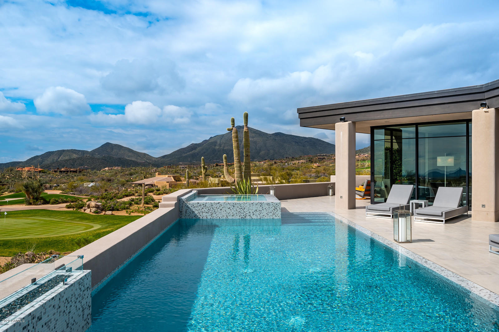DESERT MOUNTAIN - Residential