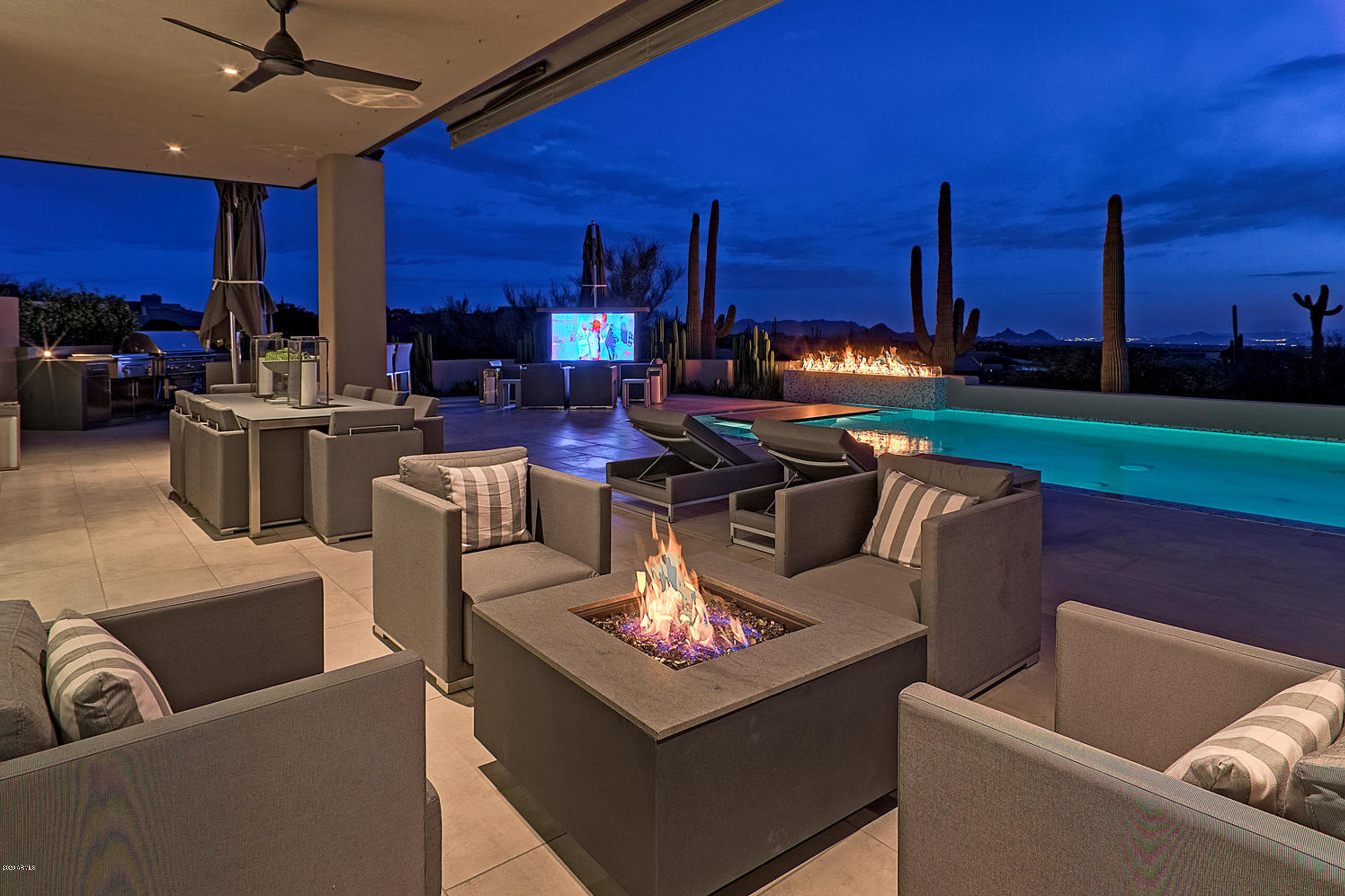 DESERT MOUNTAIN - Residential