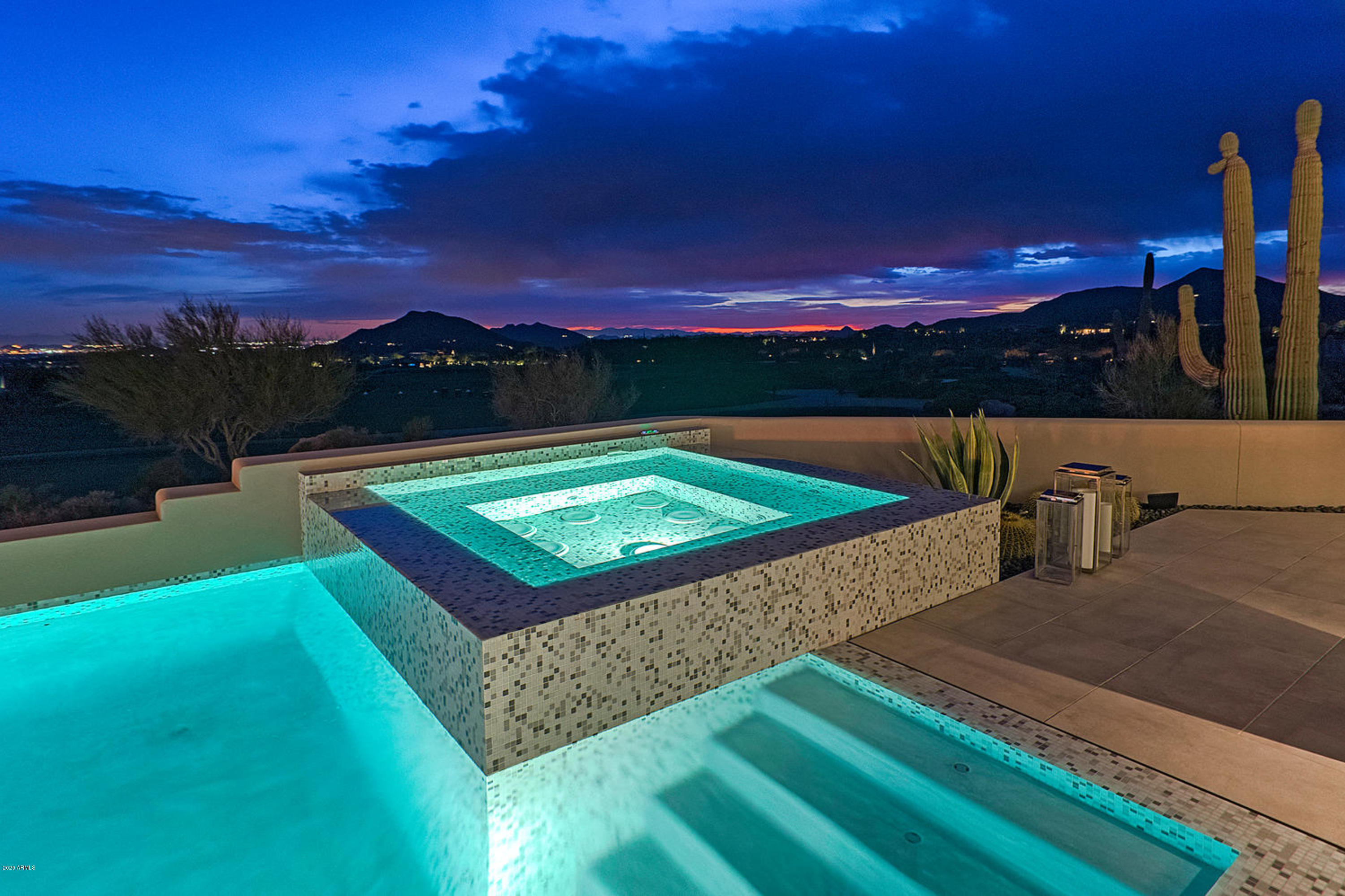 DESERT MOUNTAIN - Residential