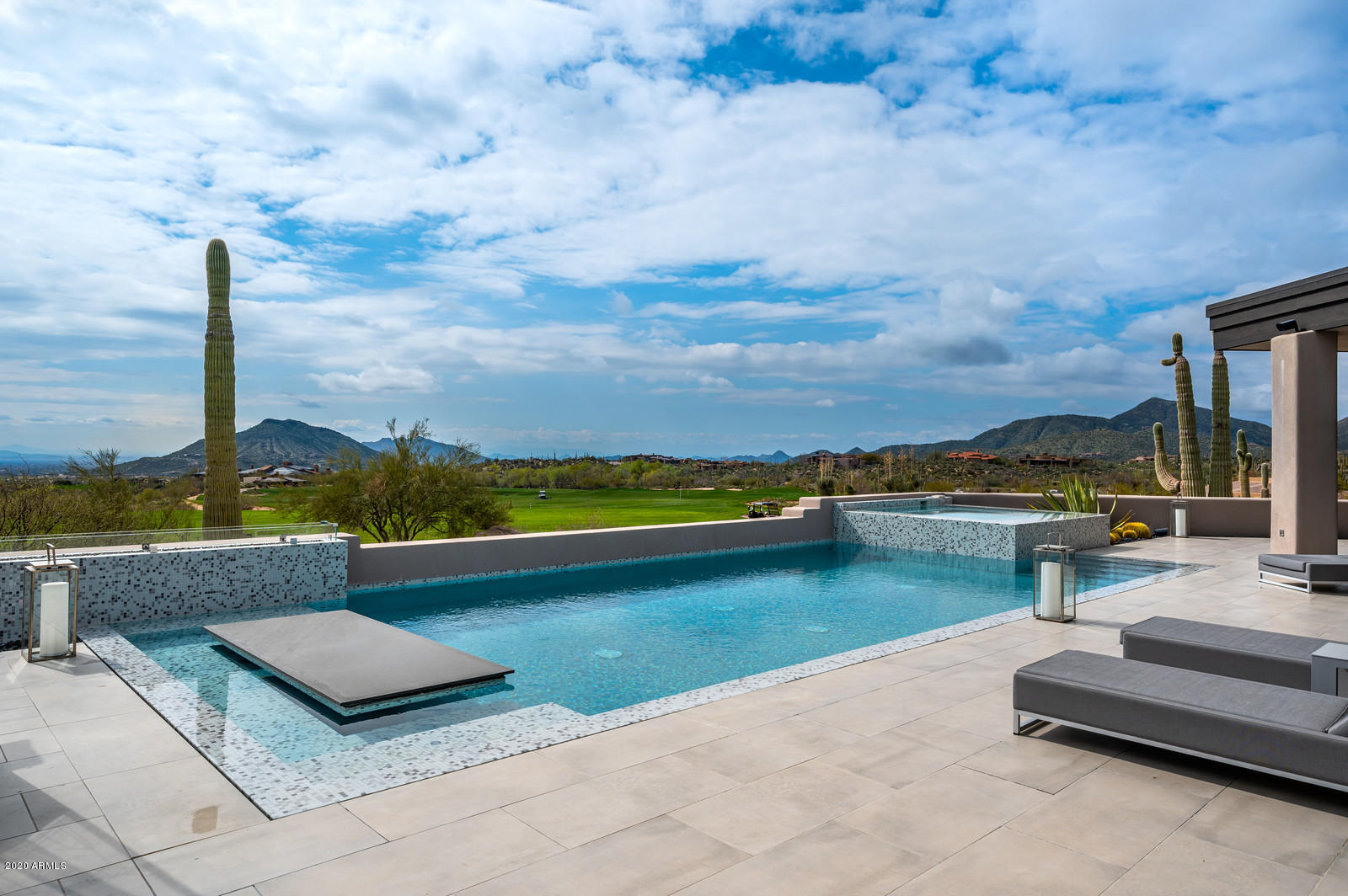 DESERT MOUNTAIN - Residential