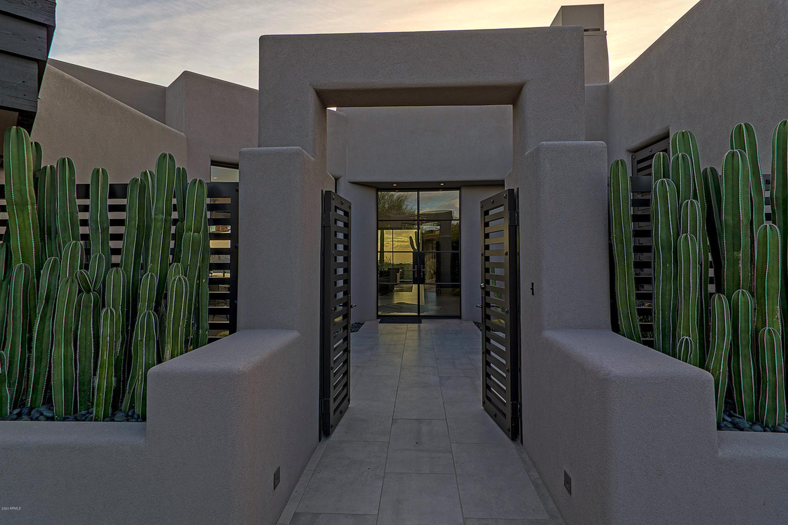 DESERT MOUNTAIN - Residential