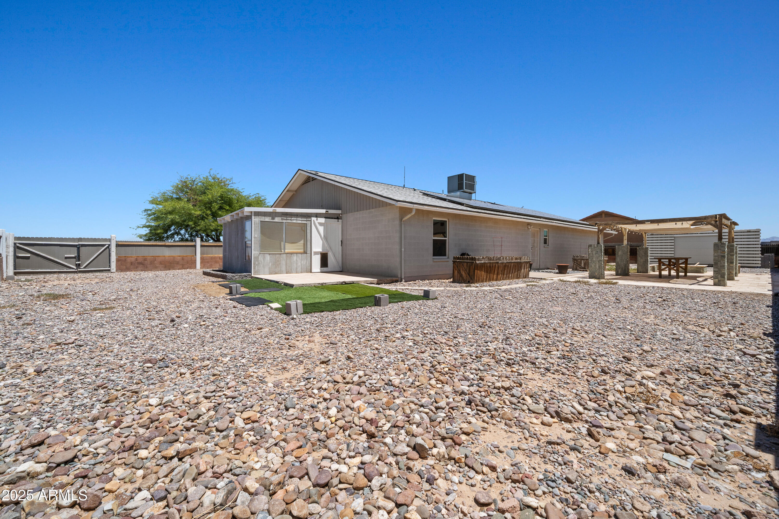 ARIZONA CITY UNIT ONE - Residential