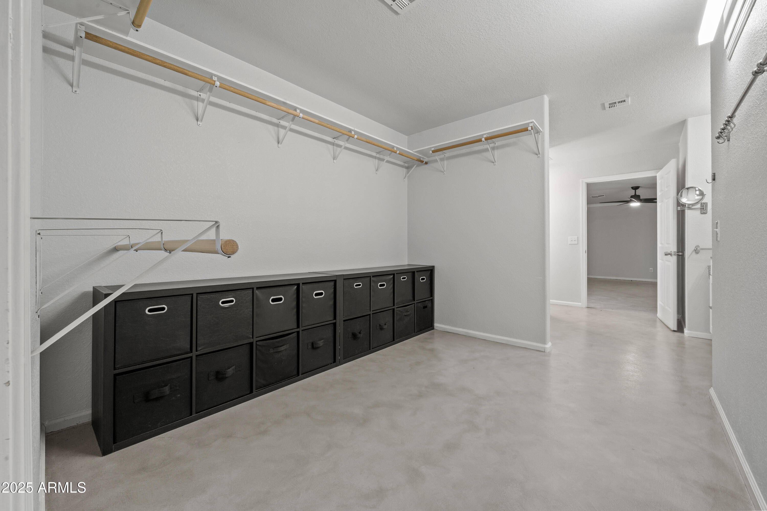 ARIZONA CITY UNIT ONE - Residential