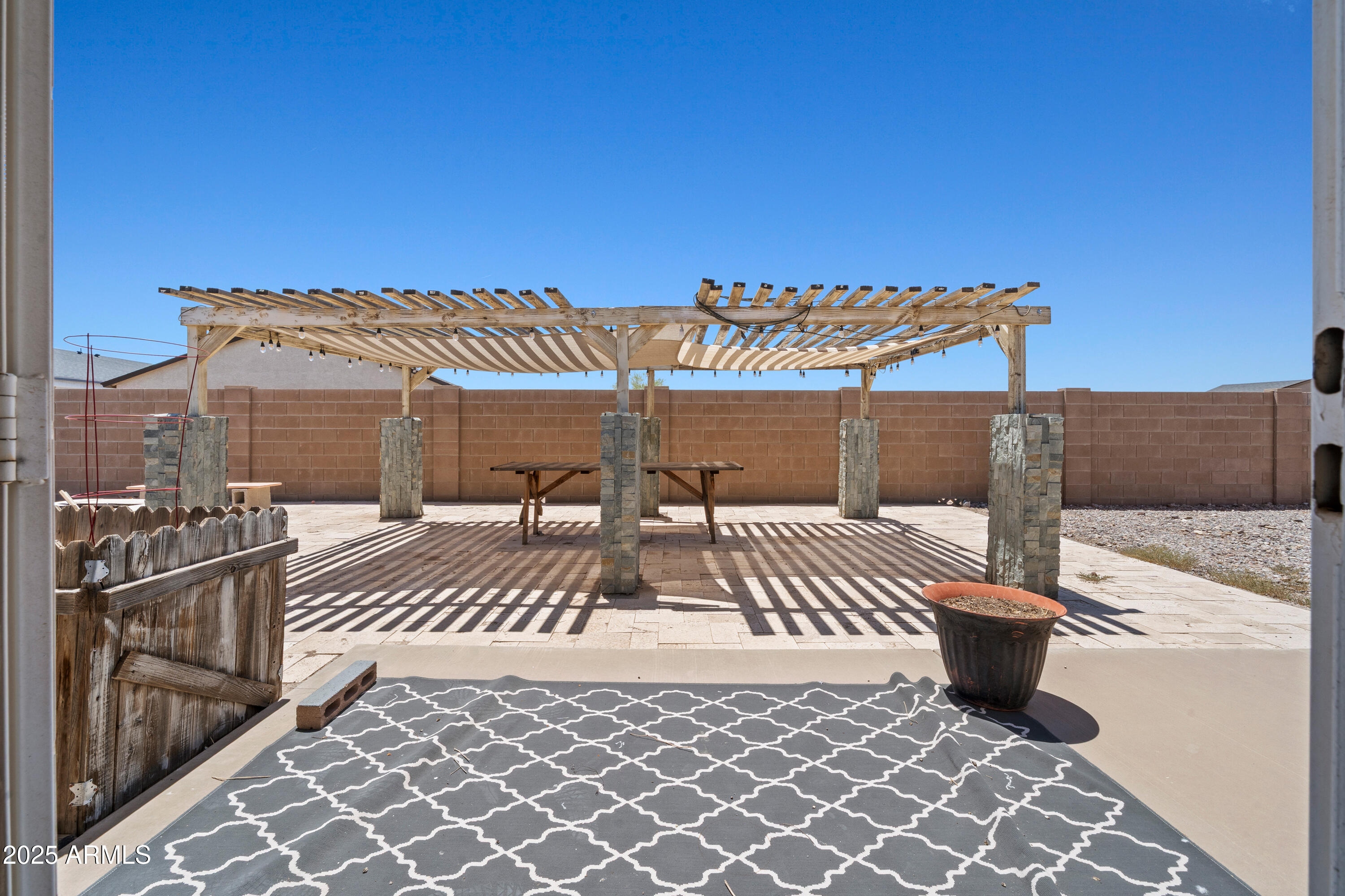 ARIZONA CITY UNIT ONE - Residential