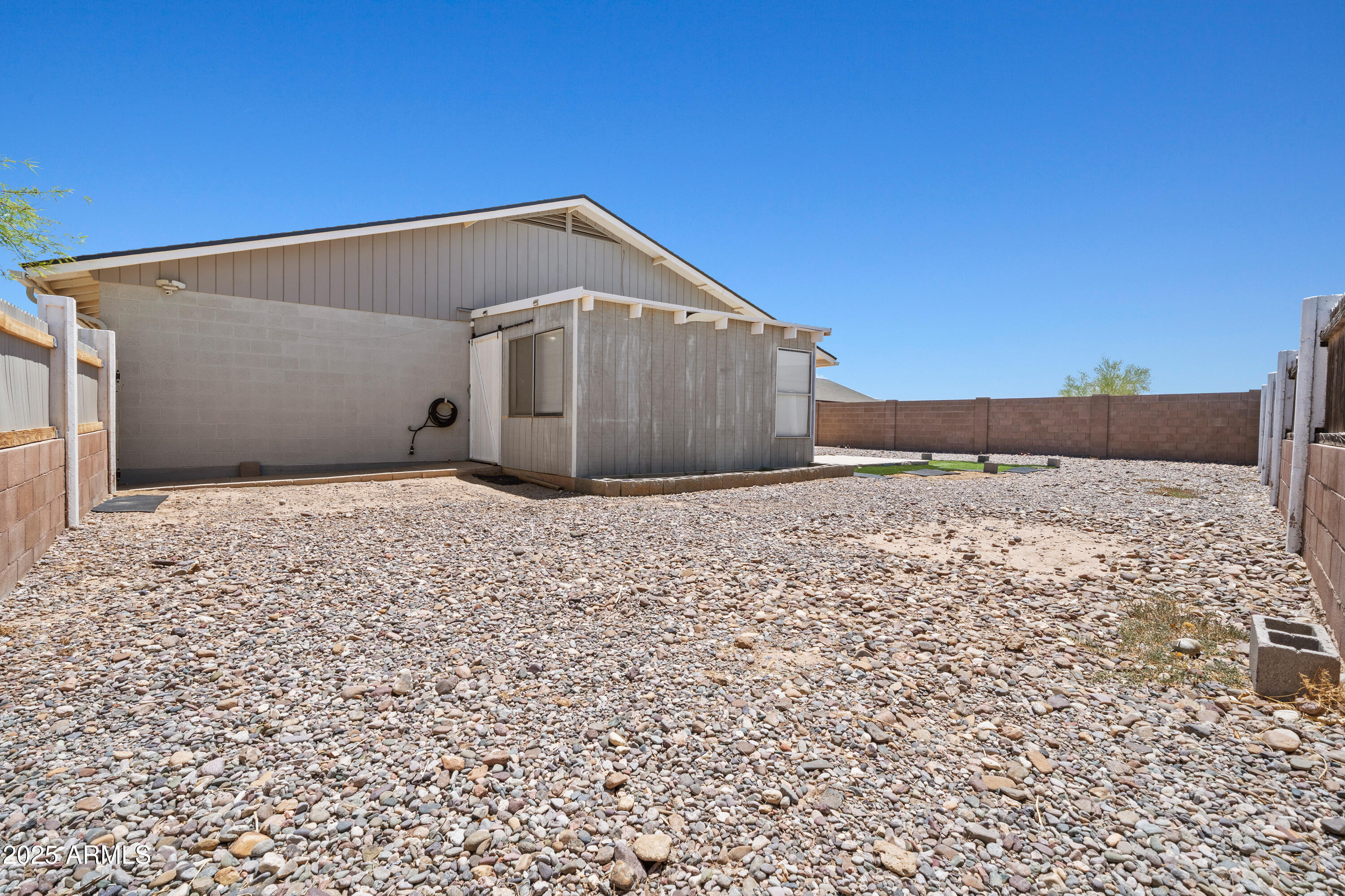 ARIZONA CITY UNIT ONE - Residential