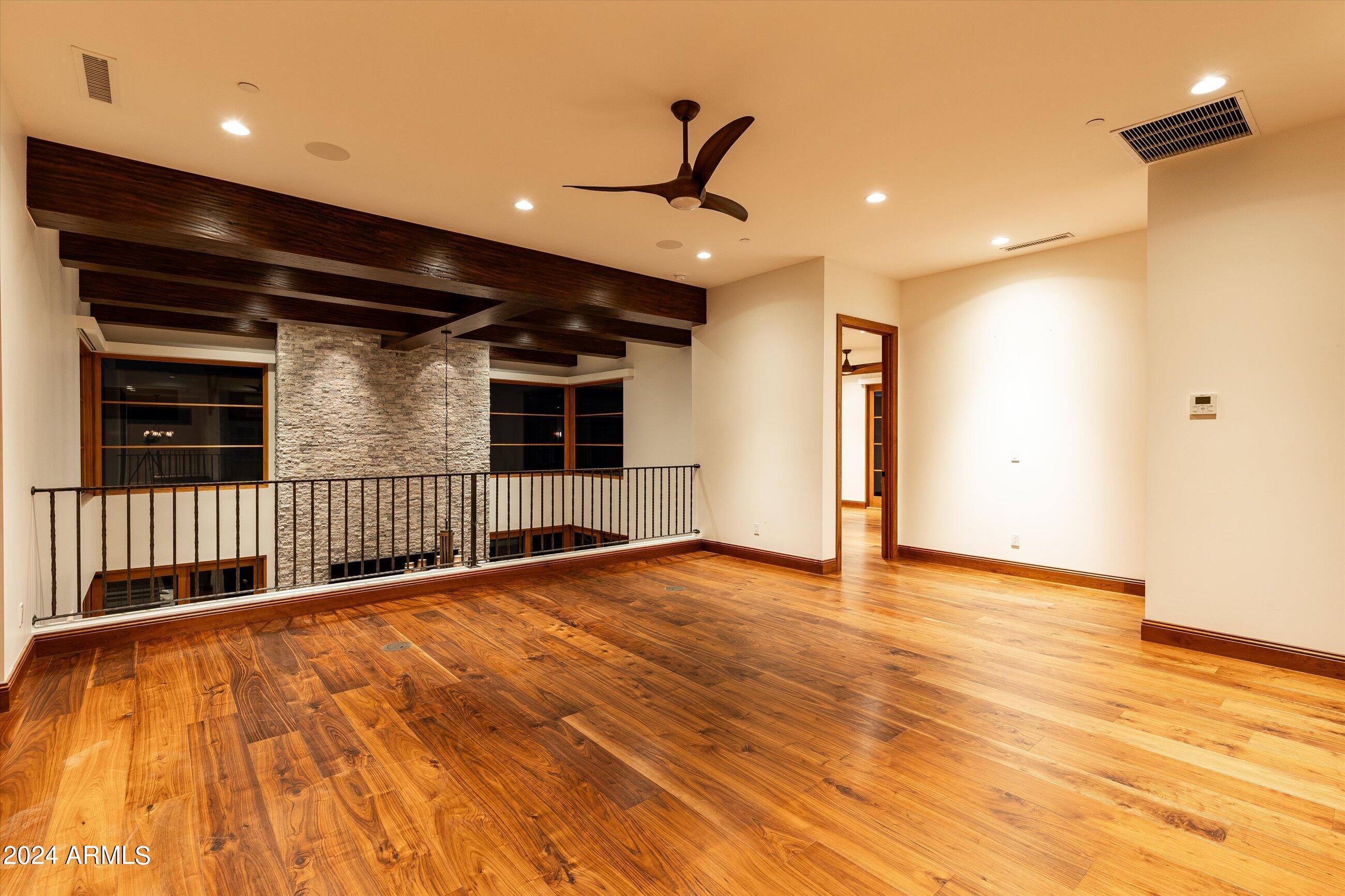 MOUNTAIN SHADOWS RESORT ESTATES - Residential
