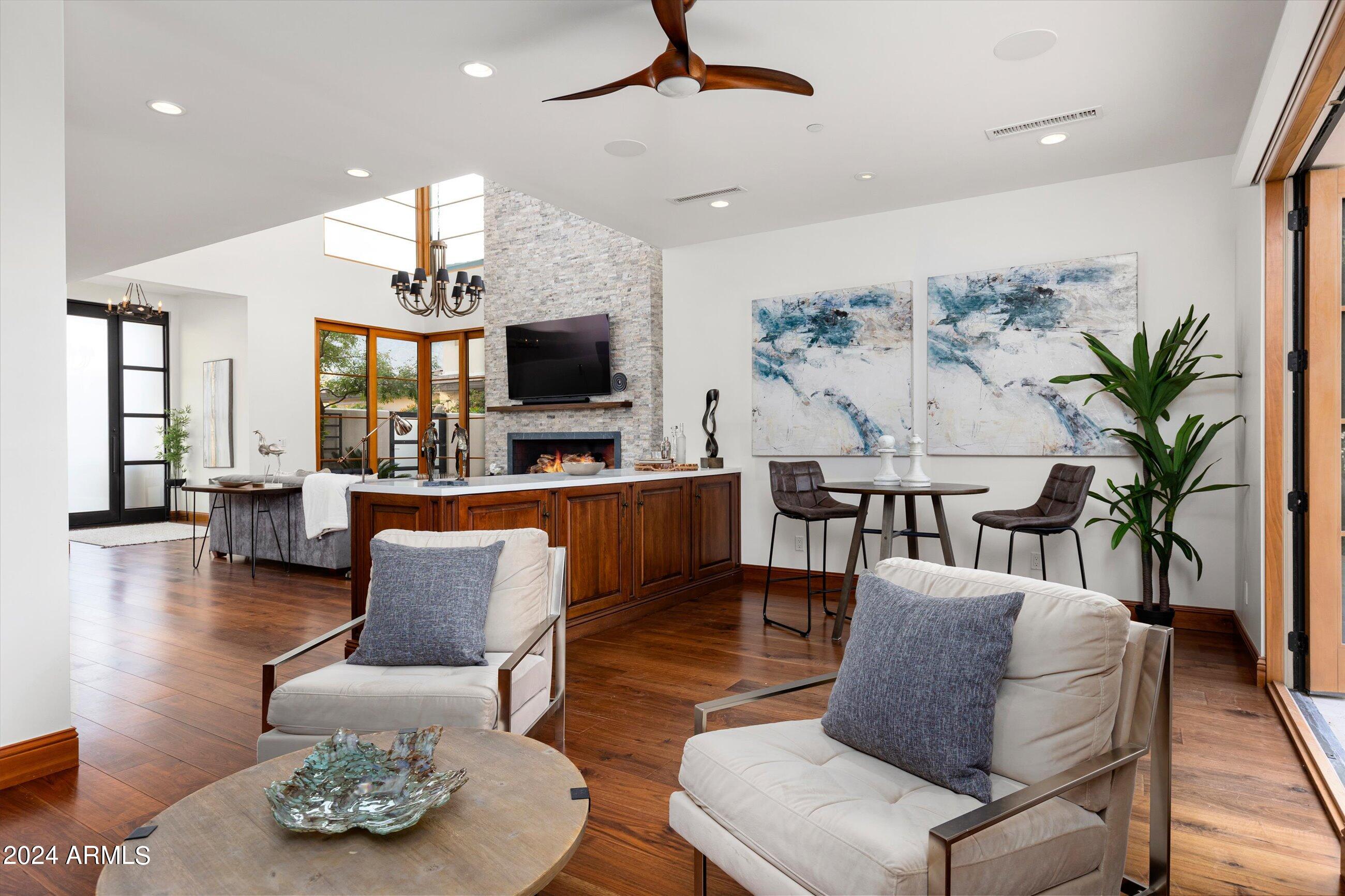 MOUNTAIN SHADOWS RESORT ESTATES - Residential