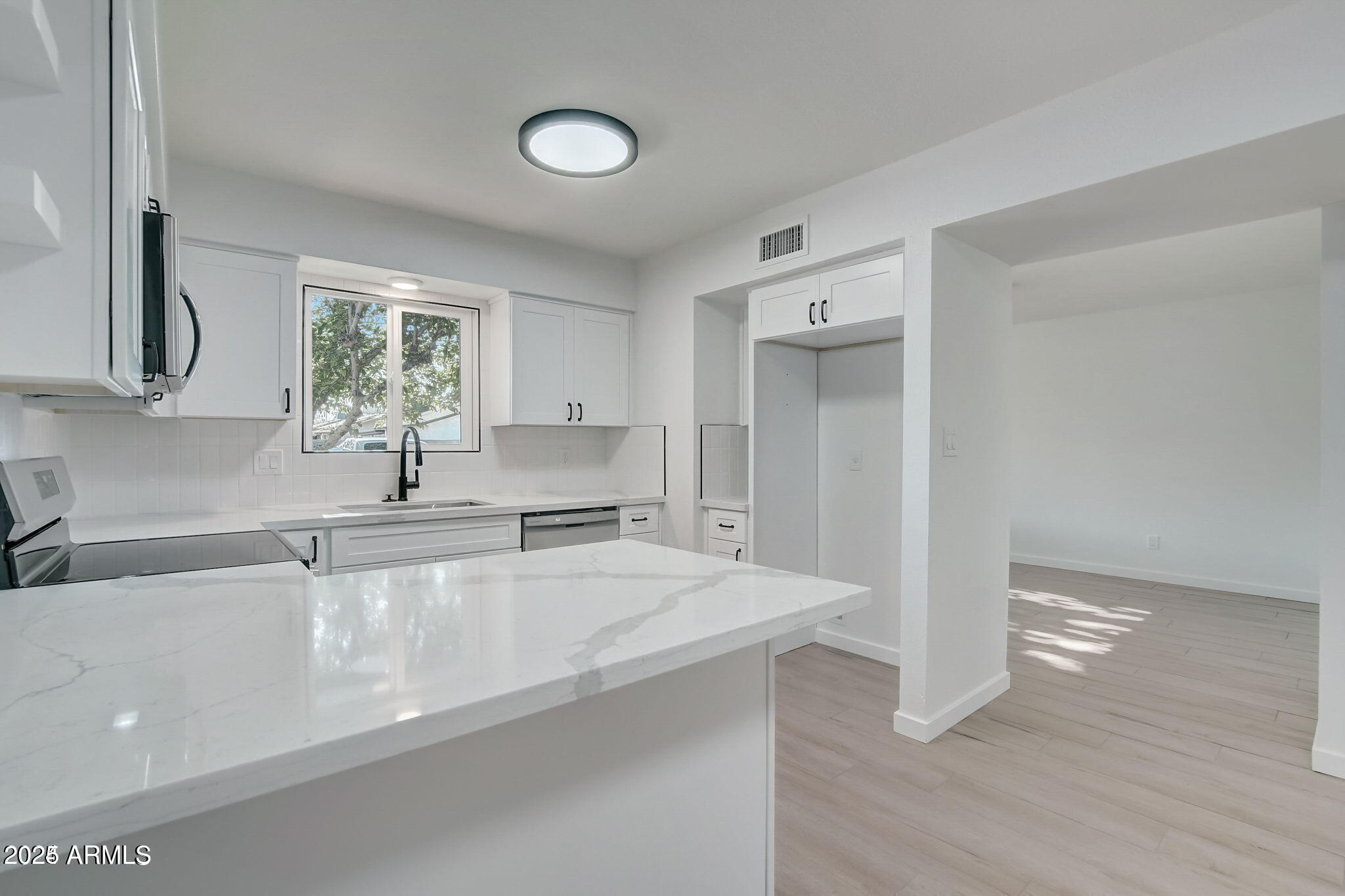 ARCADIA VILLAGE UNIT 1 - Residential