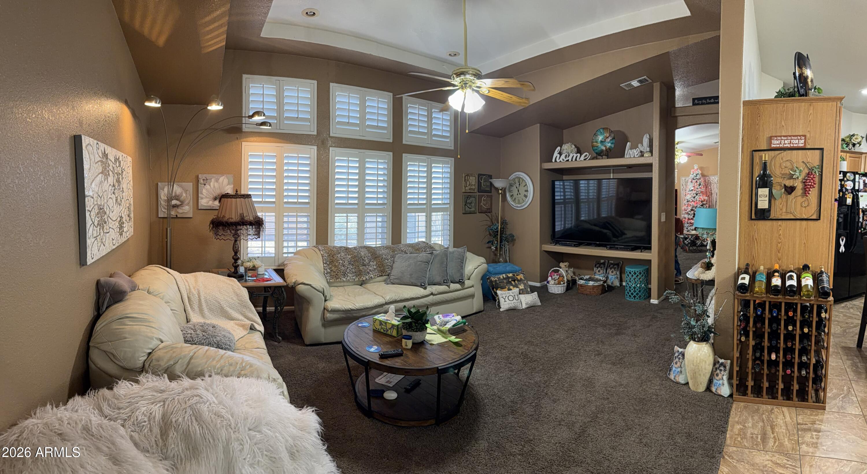 La Casa Blanca - Residential