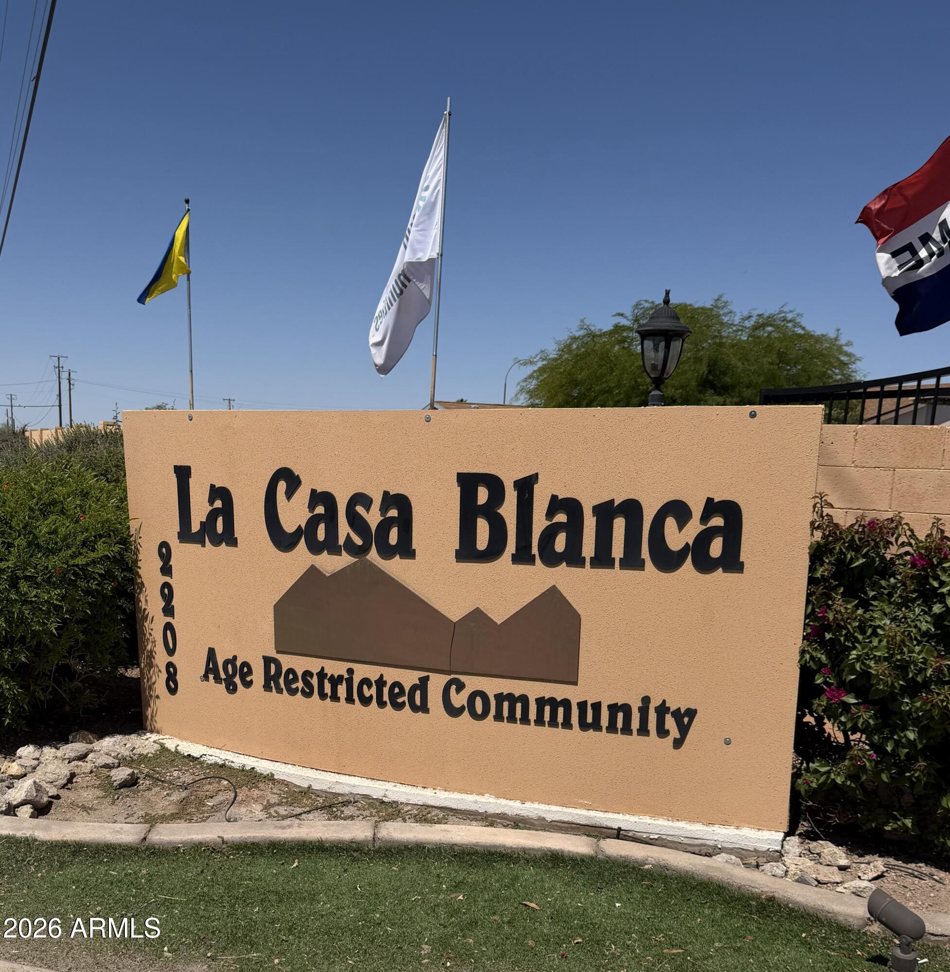 La Casa Blanca - Residential