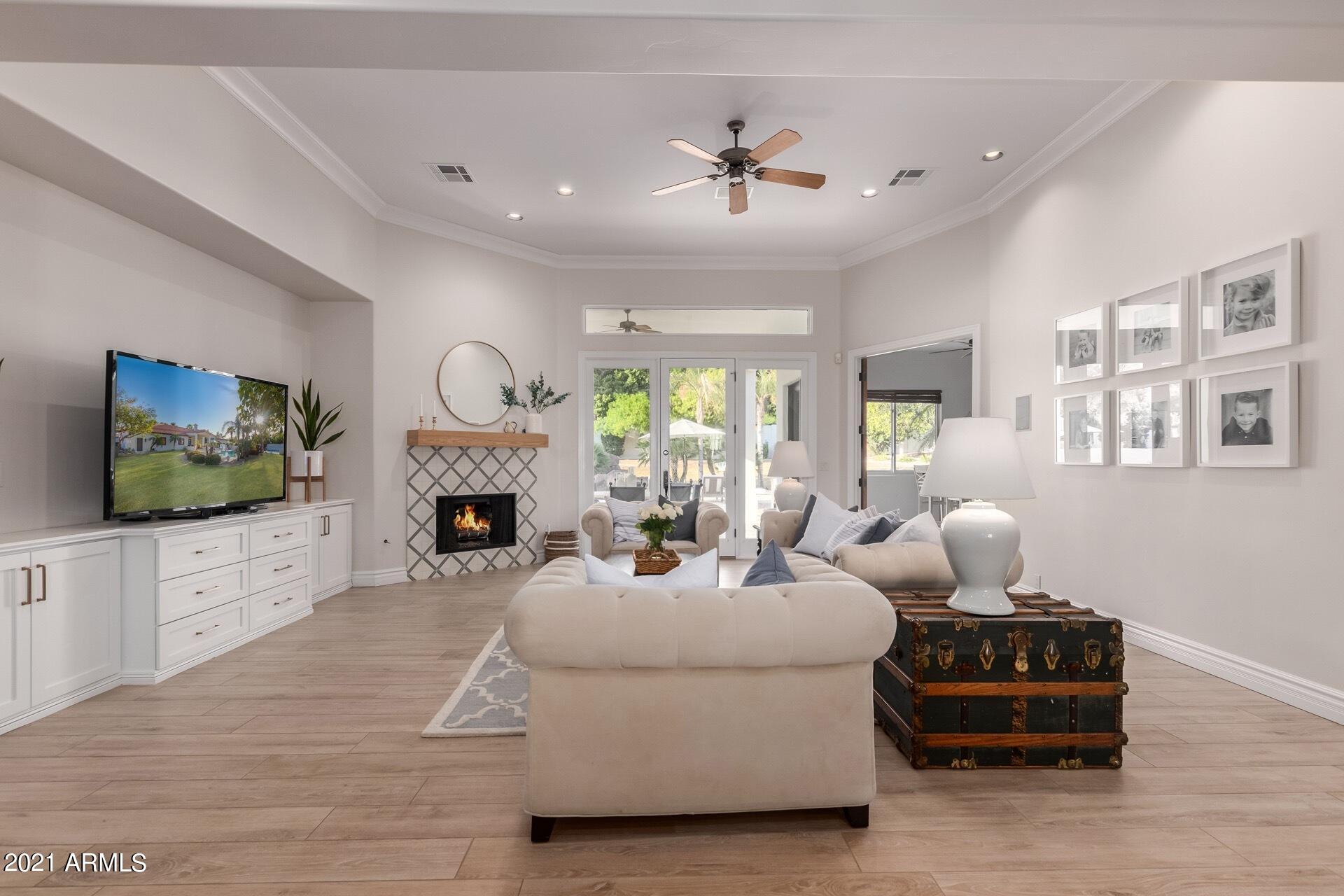 ROYAL PALM ESTATES - Residential