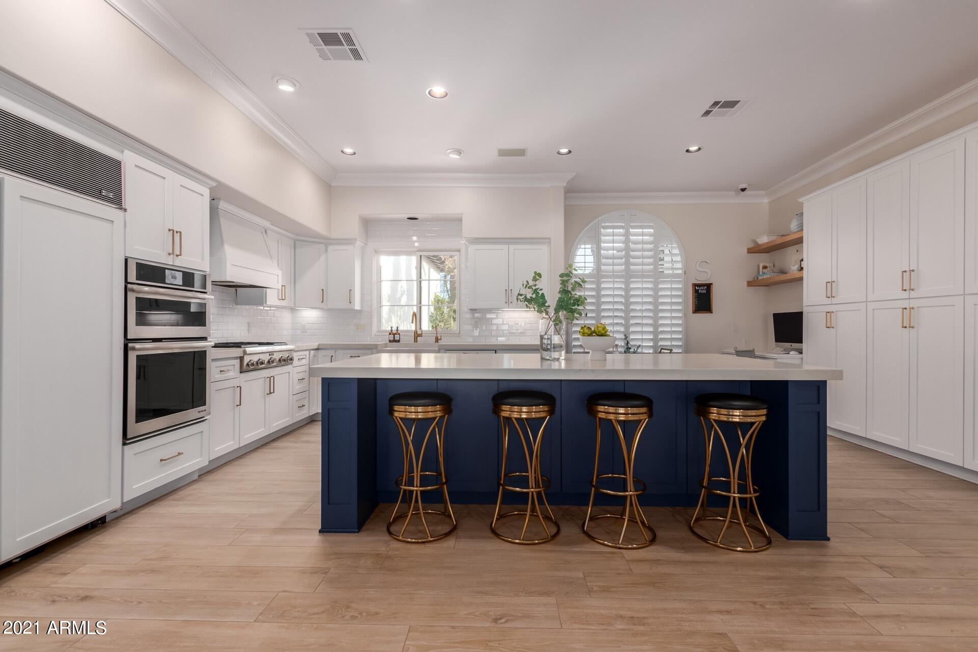 ROYAL PALM ESTATES - Residential