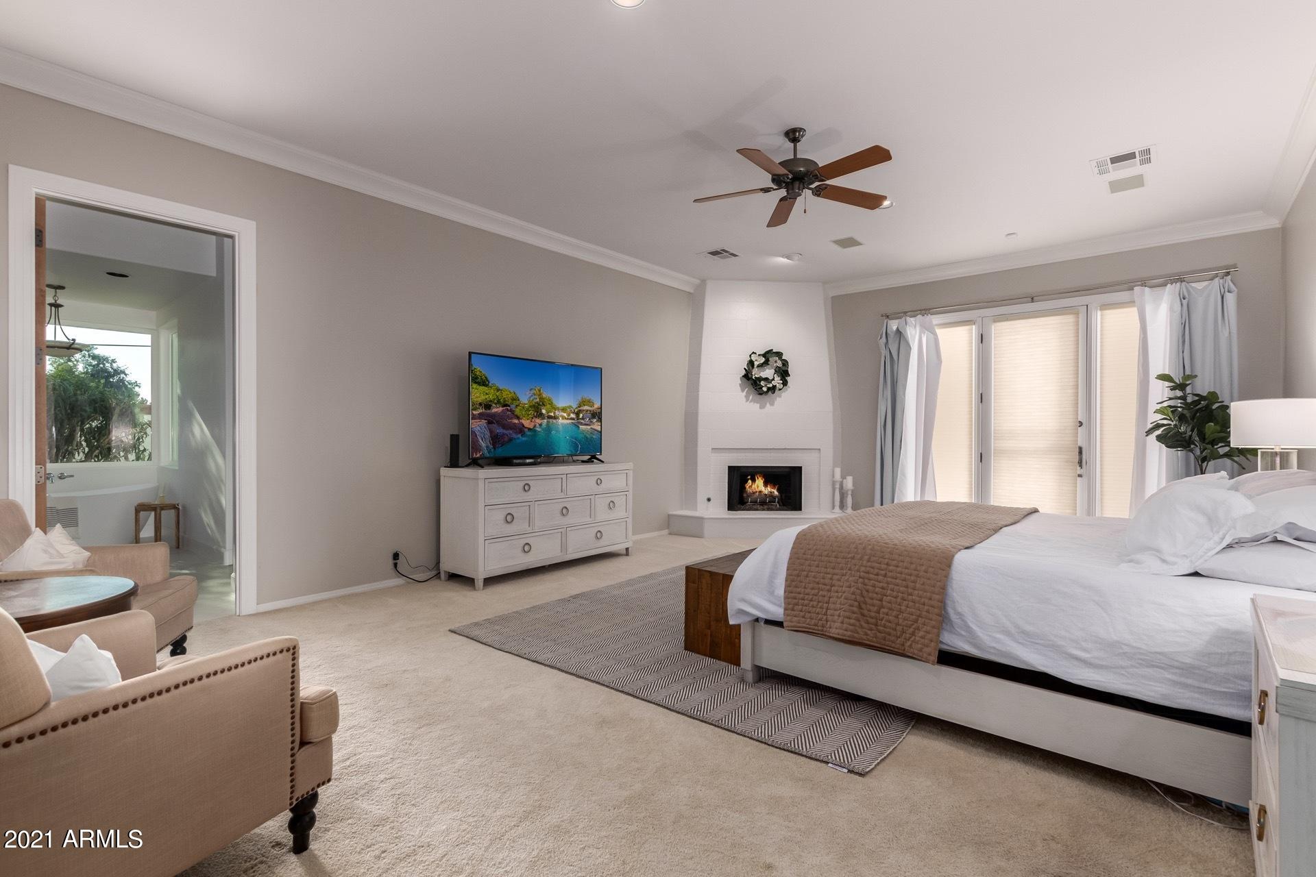 ROYAL PALM ESTATES - Residential