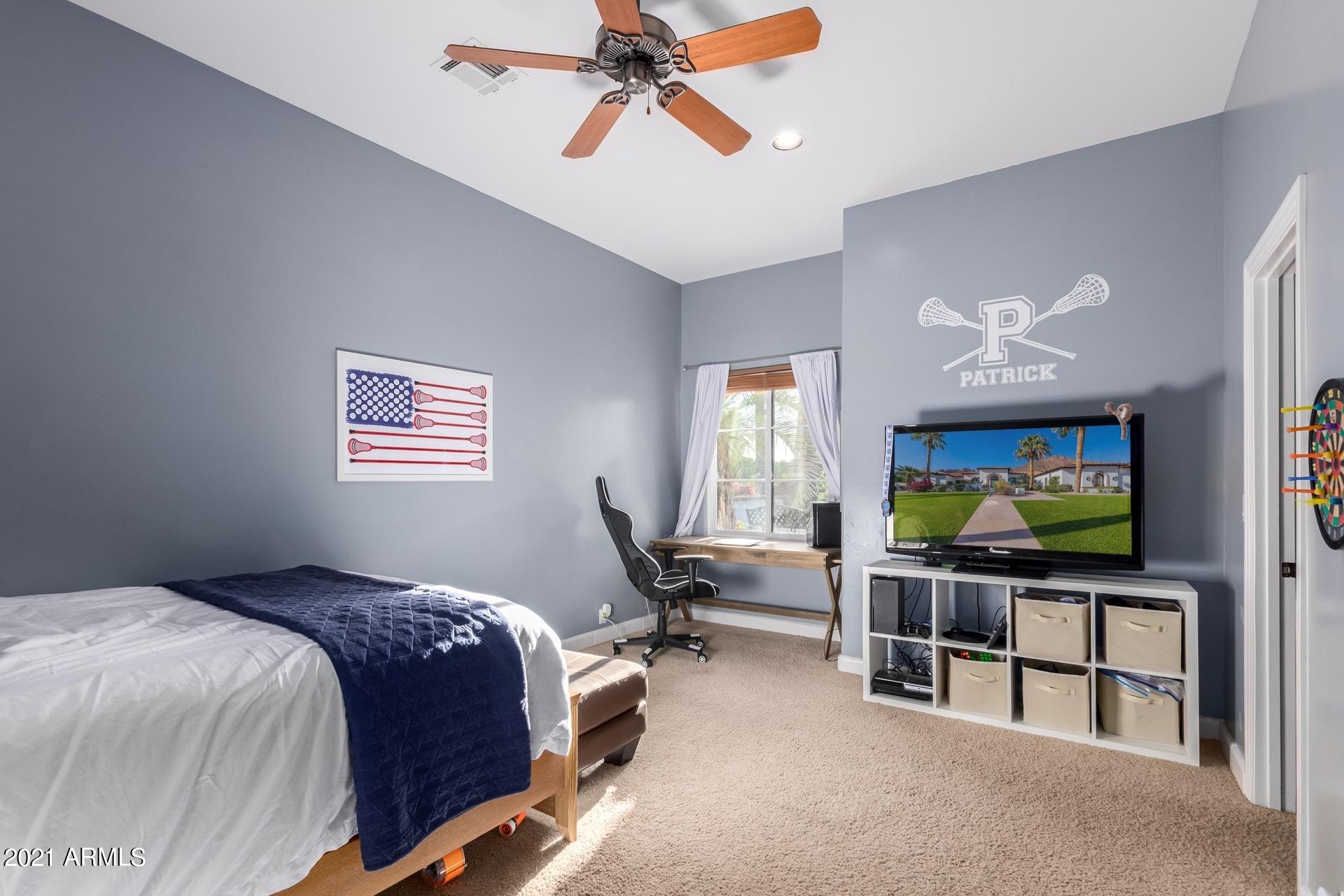 ROYAL PALM ESTATES - Residential