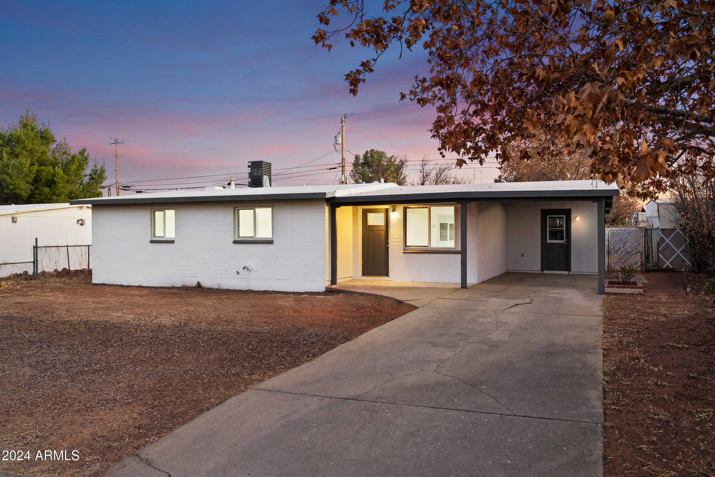 Come check out this fully remodeled 3 bedroom, 1.5 bathroom home!  Lots of space to entertain and an attached storage space.  Just minutes from Fort Huachuca.