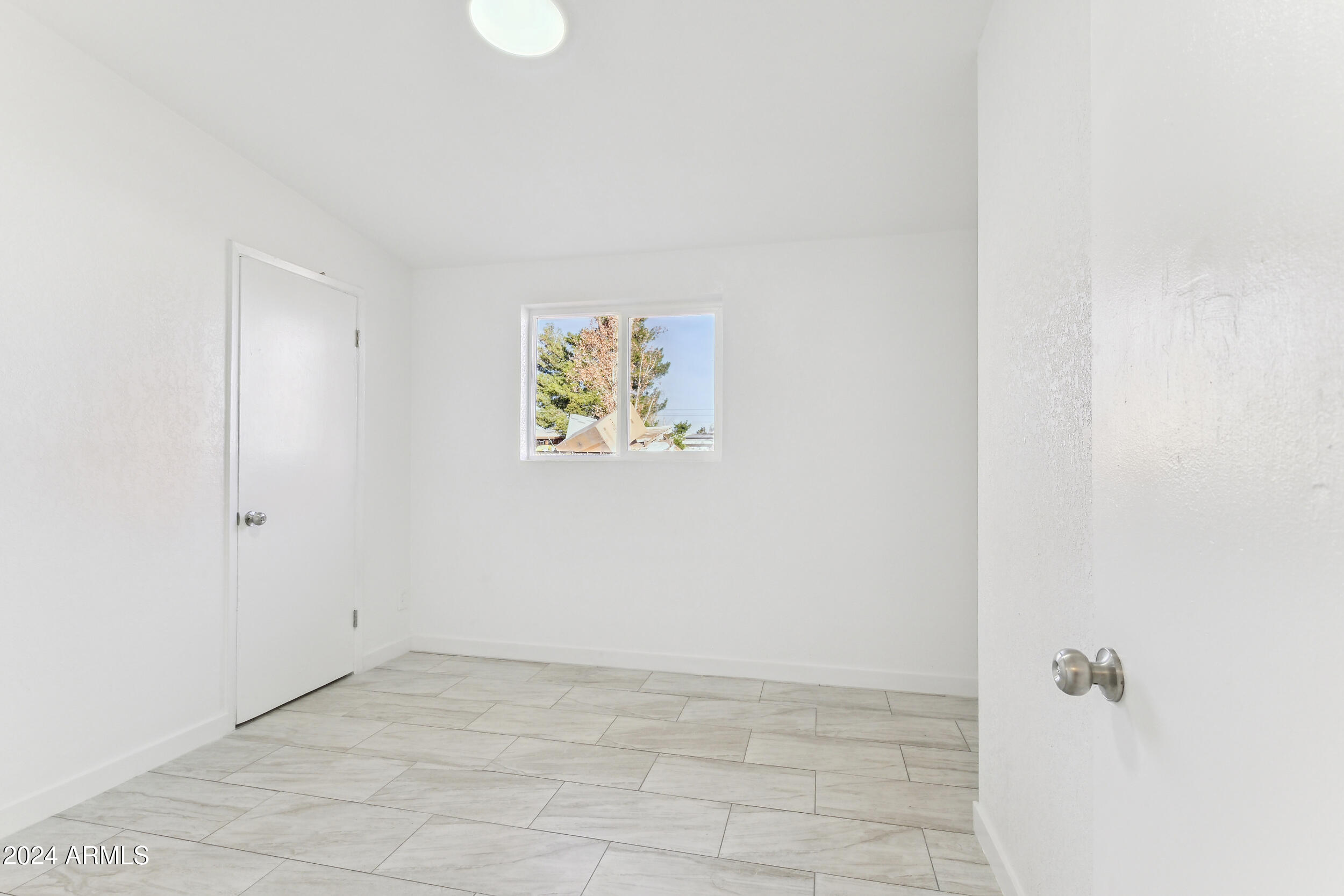 GARDEN CANYON 2 - Residential