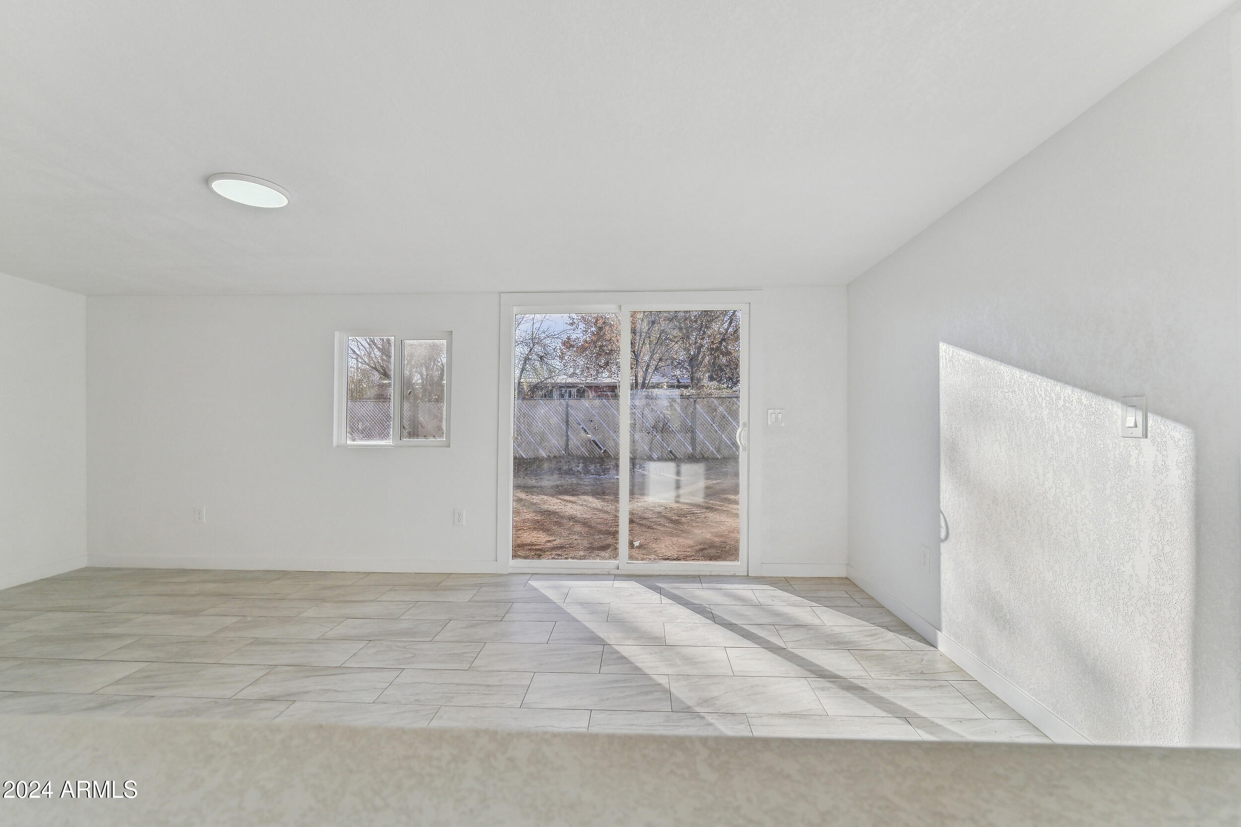 GARDEN CANYON 2 - Residential