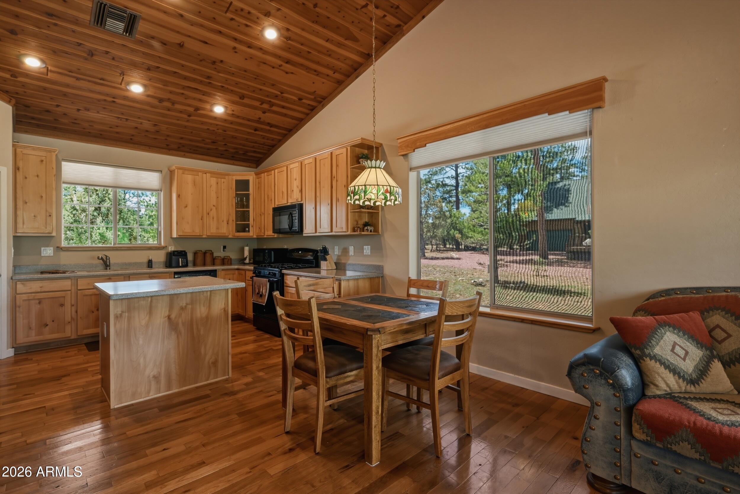 PINE CANYON 2 - Residential