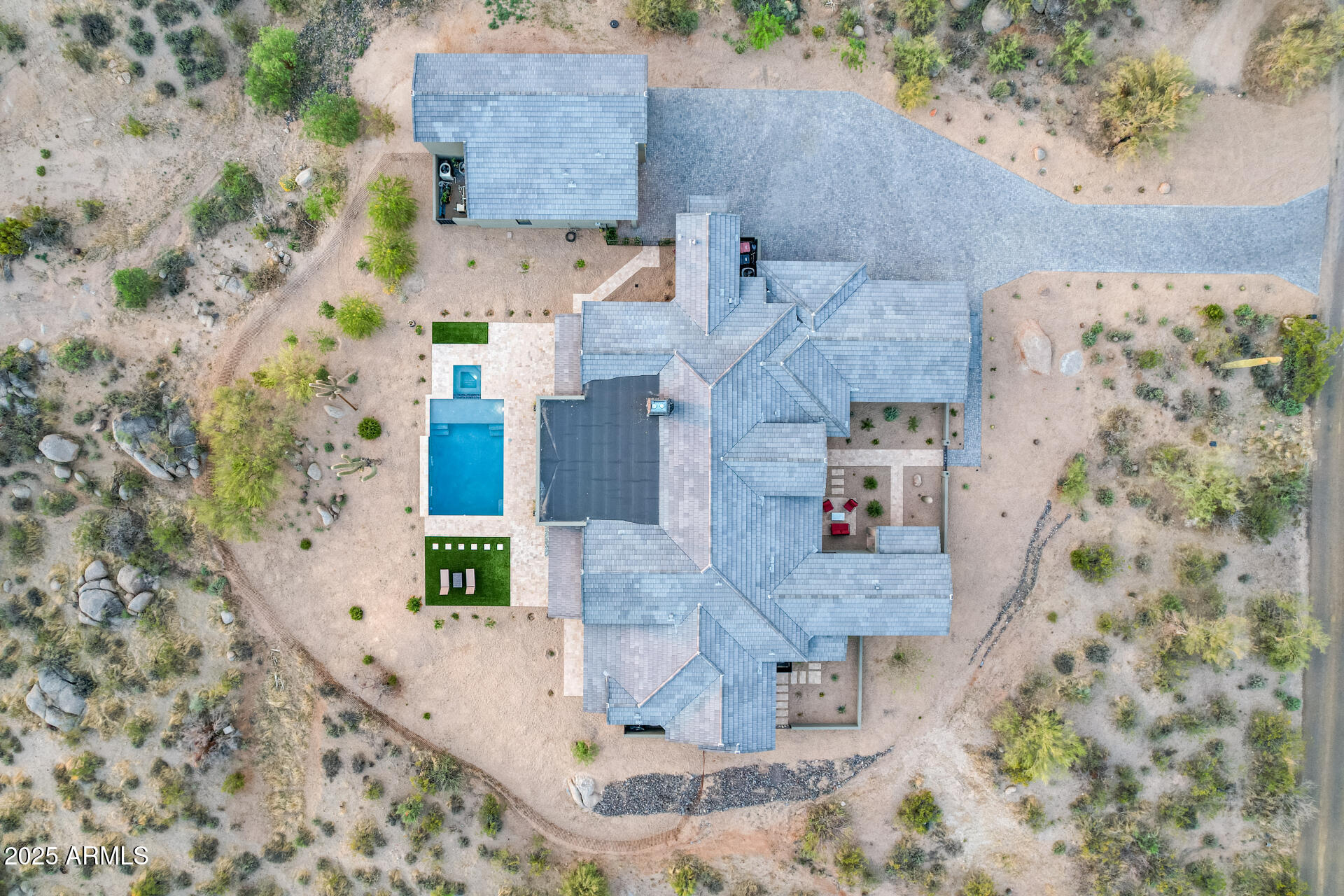 PINNACLE PEAK RANCHOS - Residential