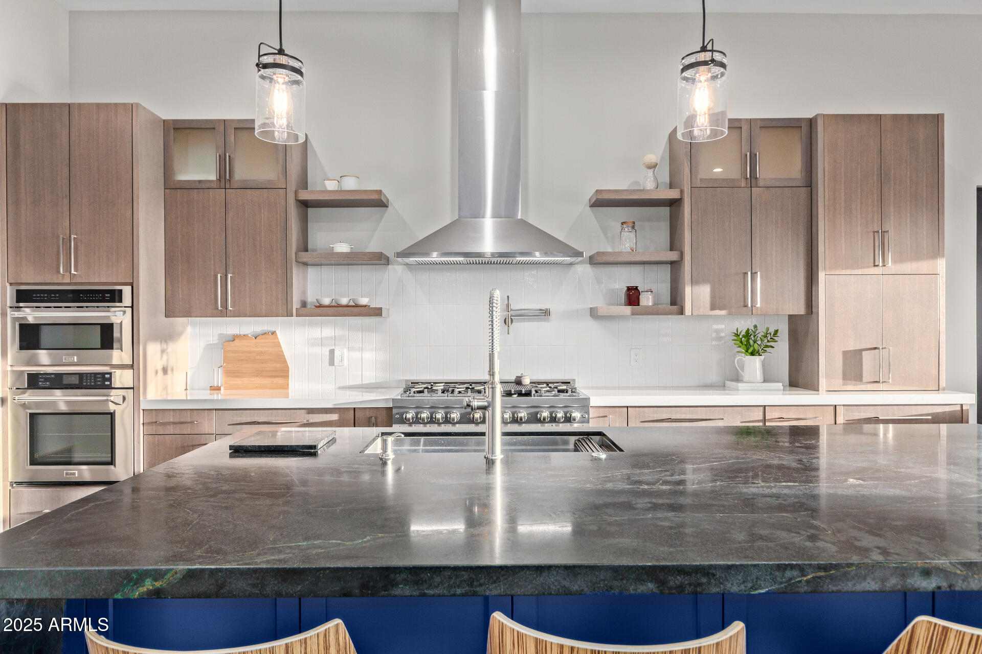 PINNACLE PEAK RANCHOS - Residential