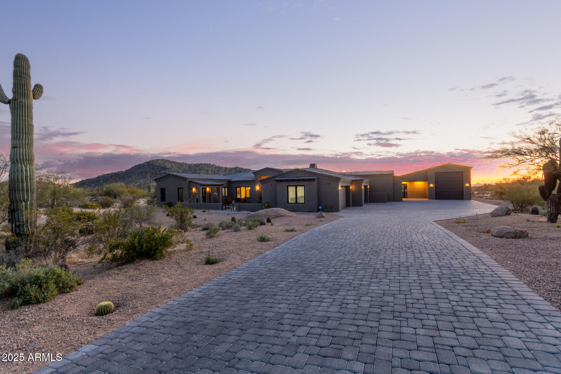 PINNACLE PEAK RANCHOS - Residential