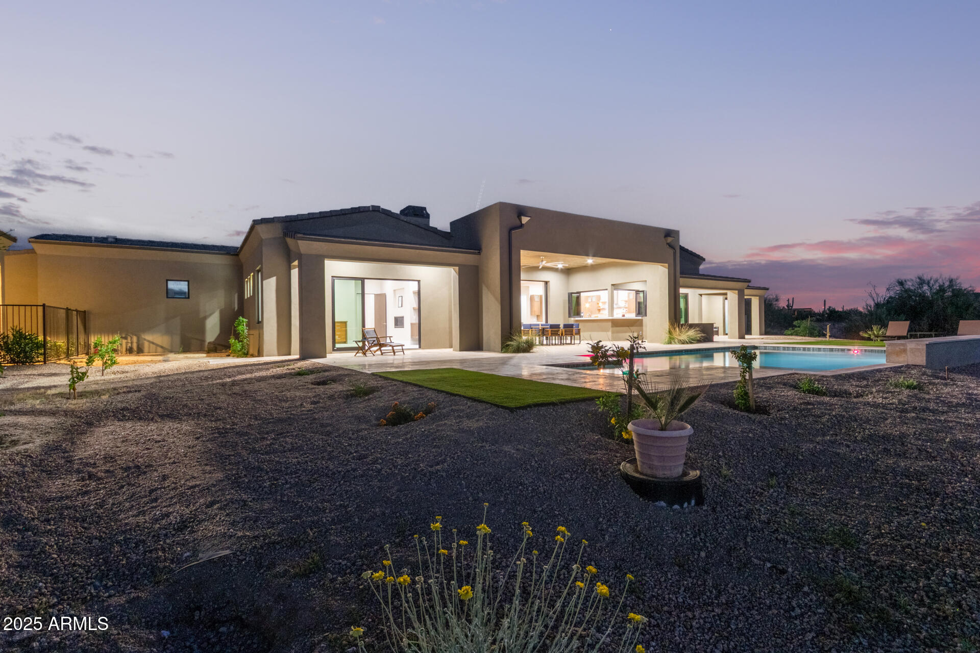 PINNACLE PEAK RANCHOS - Residential