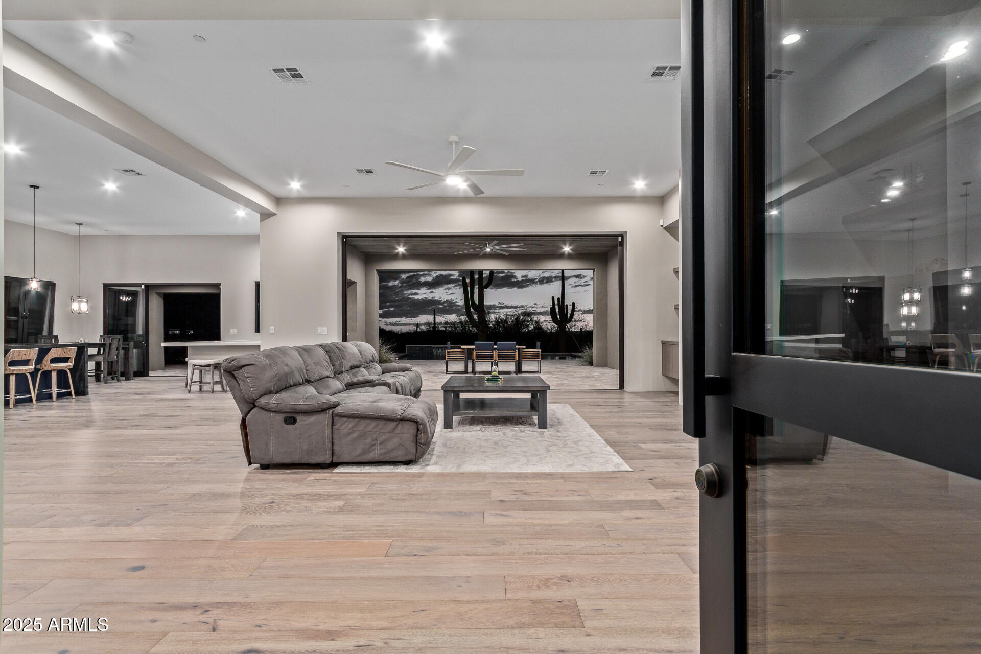 PINNACLE PEAK RANCHOS - Residential