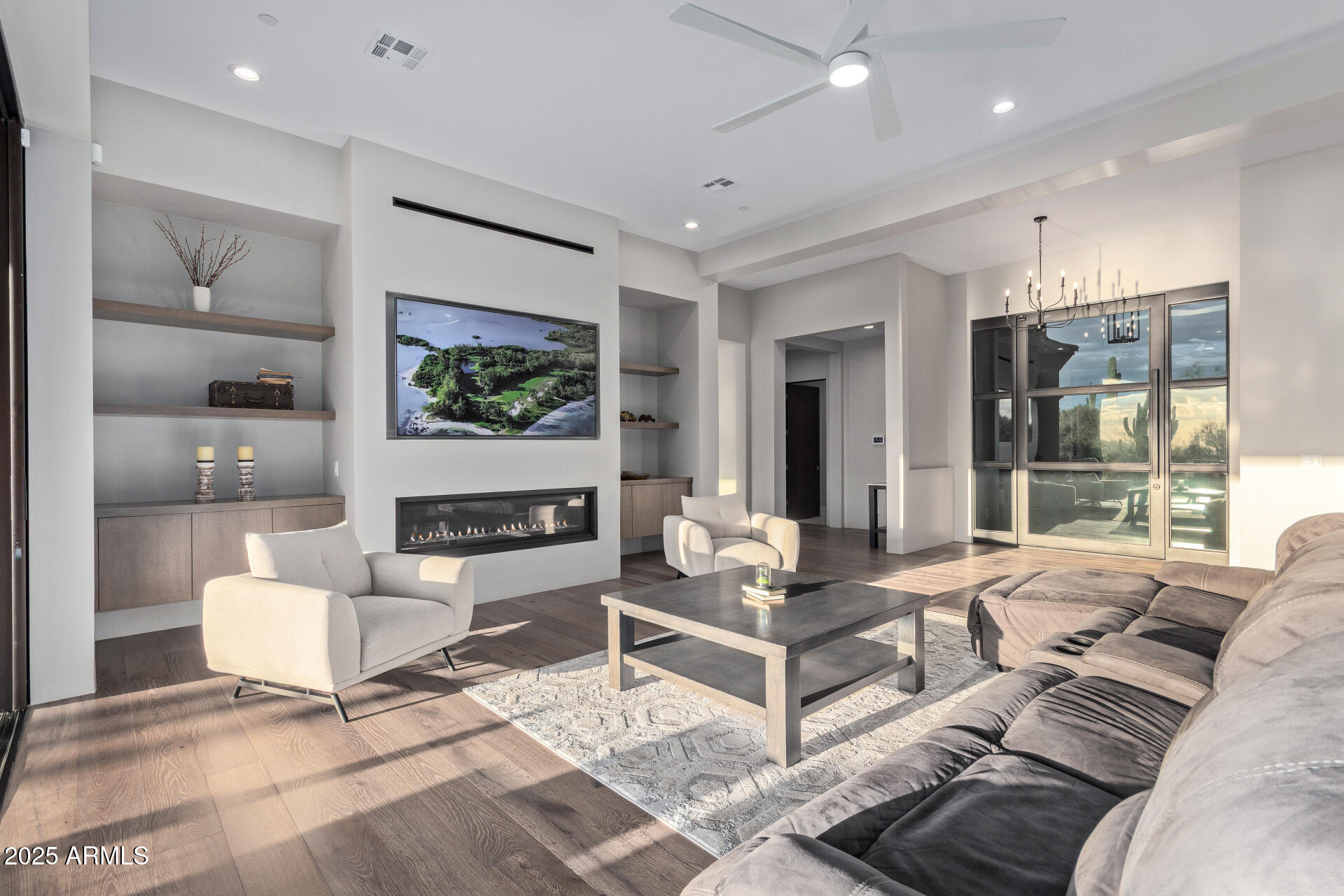 PINNACLE PEAK RANCHOS - Residential