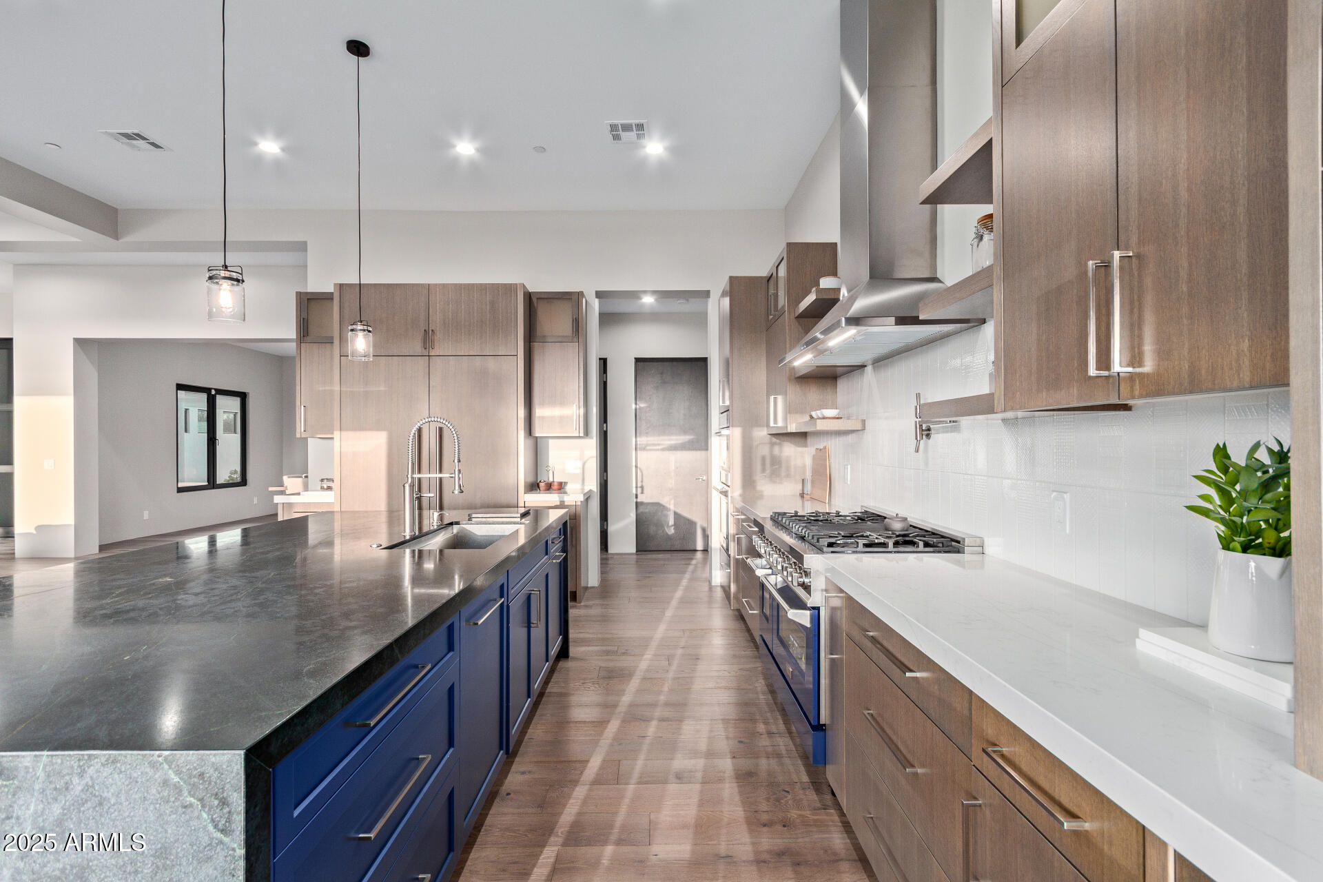 PINNACLE PEAK RANCHOS - Residential
