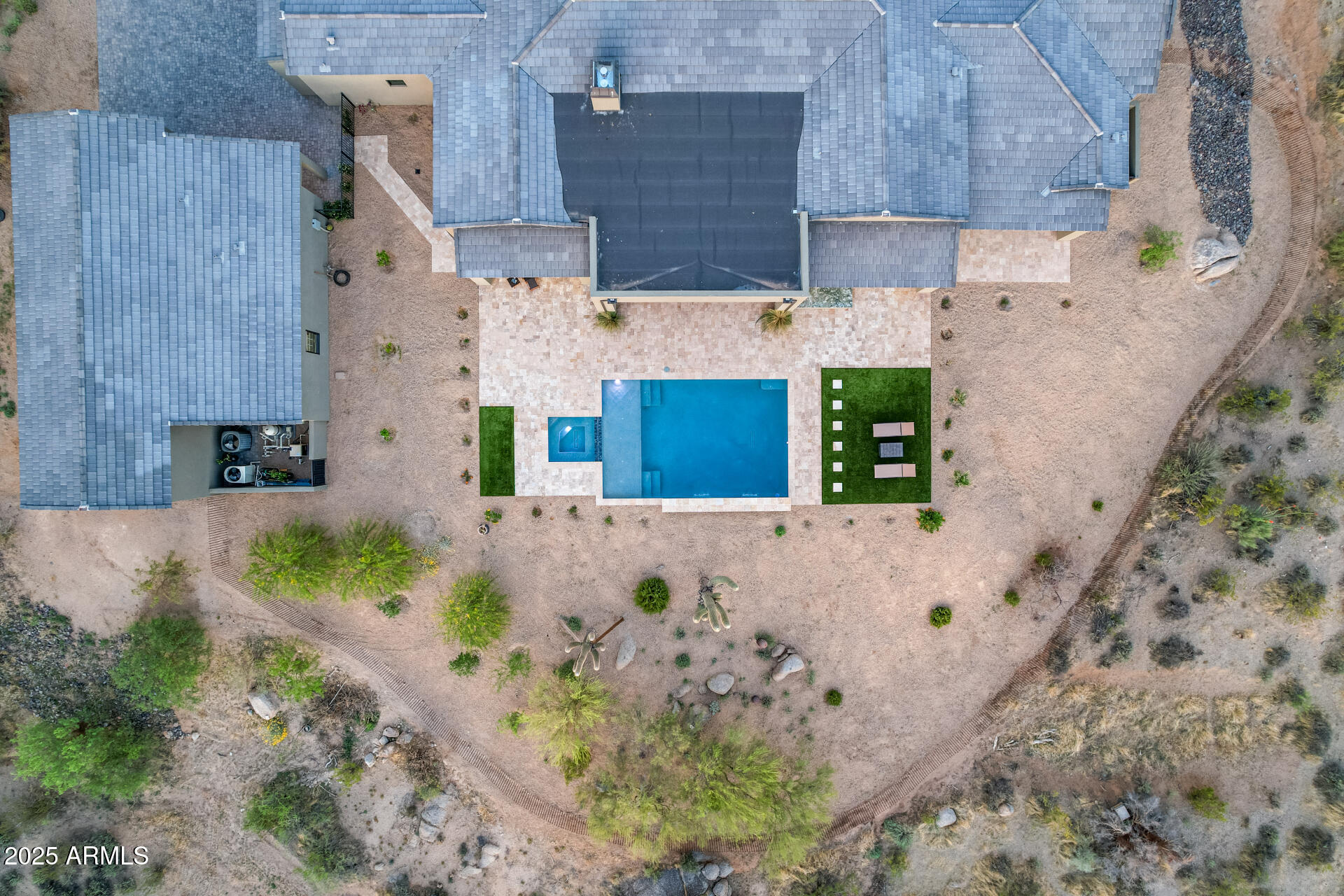 PINNACLE PEAK RANCHOS - Residential