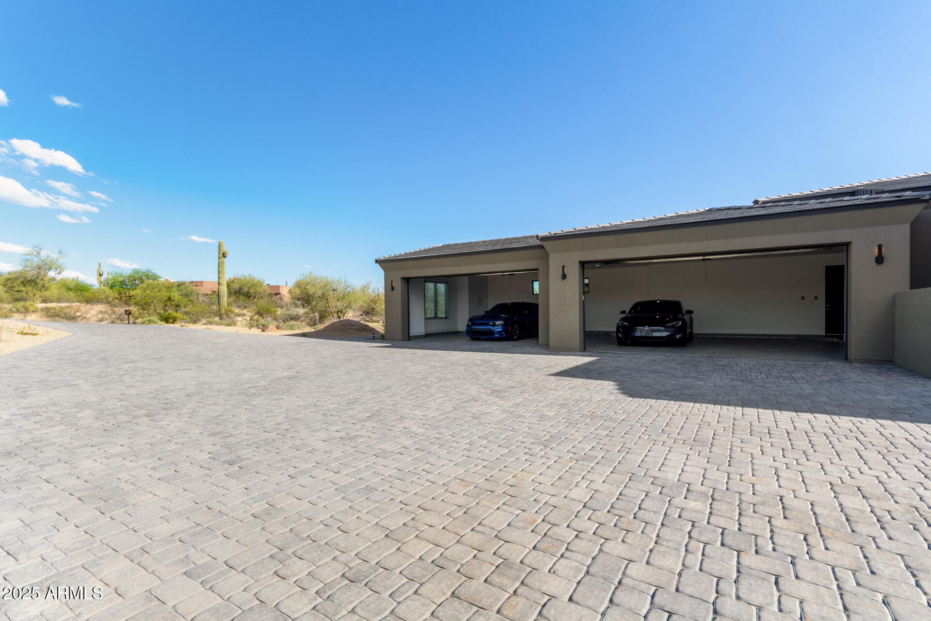 PINNACLE PEAK RANCHOS - Residential