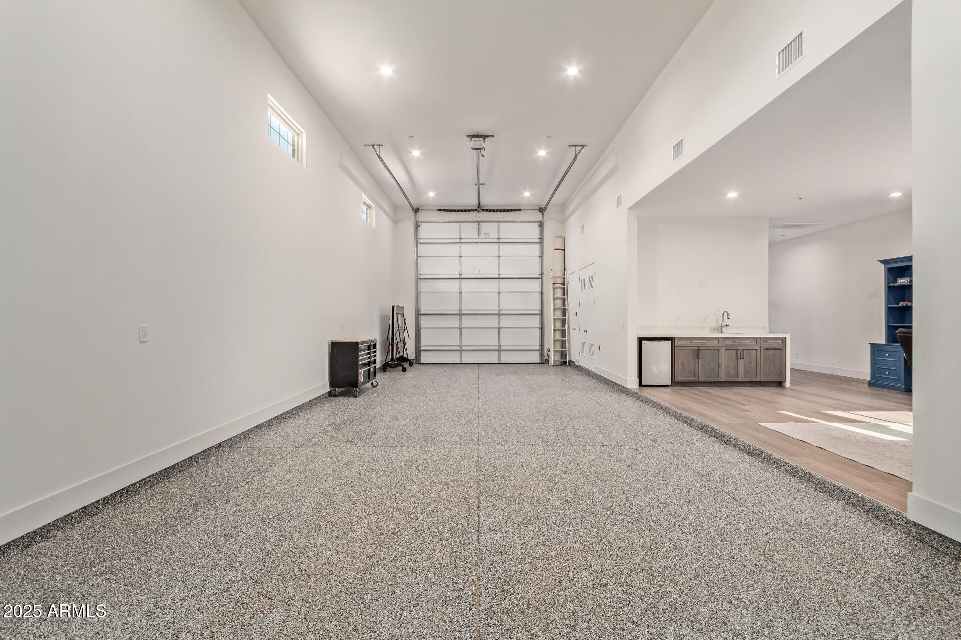 PINNACLE PEAK RANCHOS - Residential